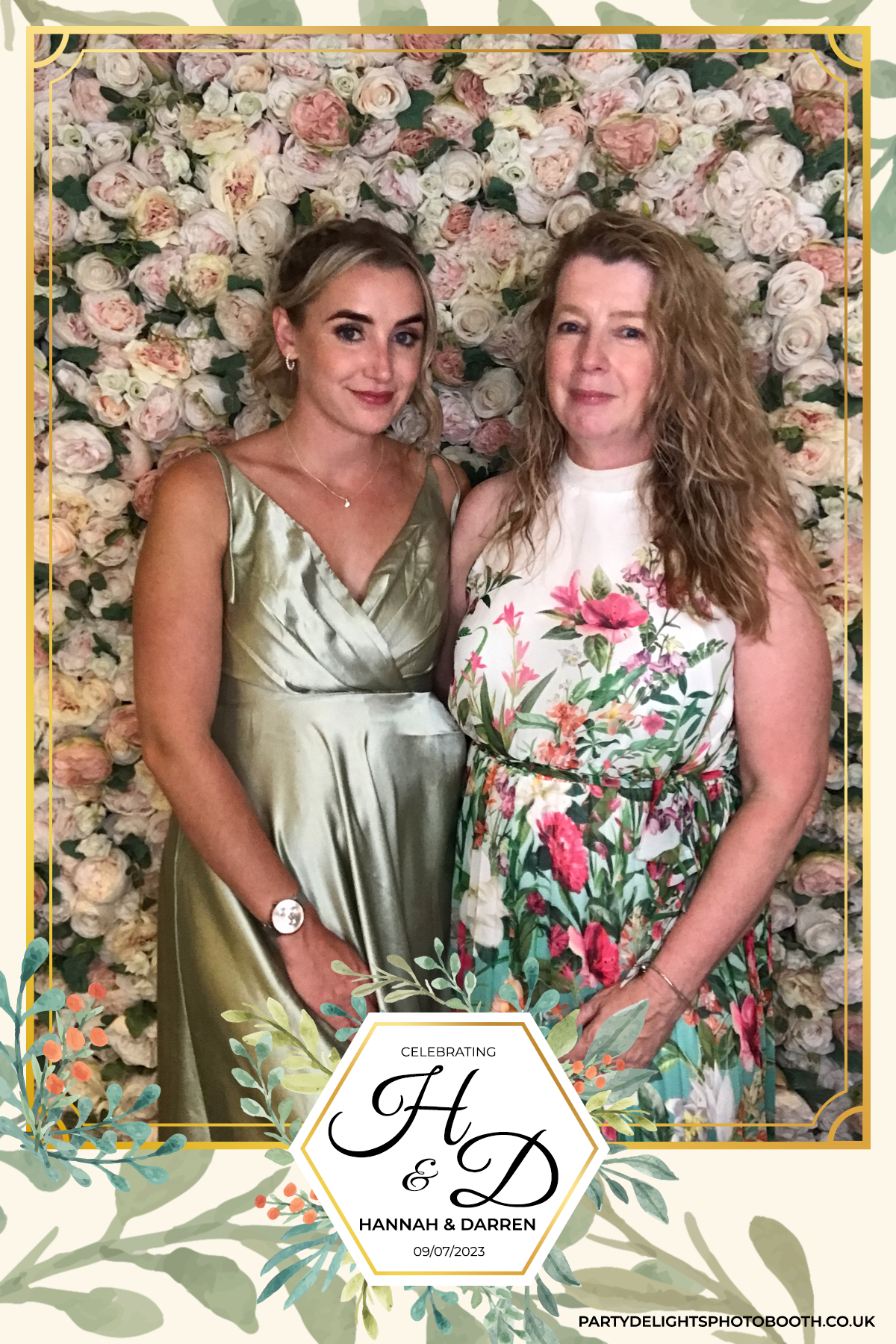 Darren and Hannah’s Wedding | View more photos from the event at gallery.partydelightsphotobooth.co.uk/u/PartyDelightsPhotoBooth/Darren-and-Hannah’s-Wedding