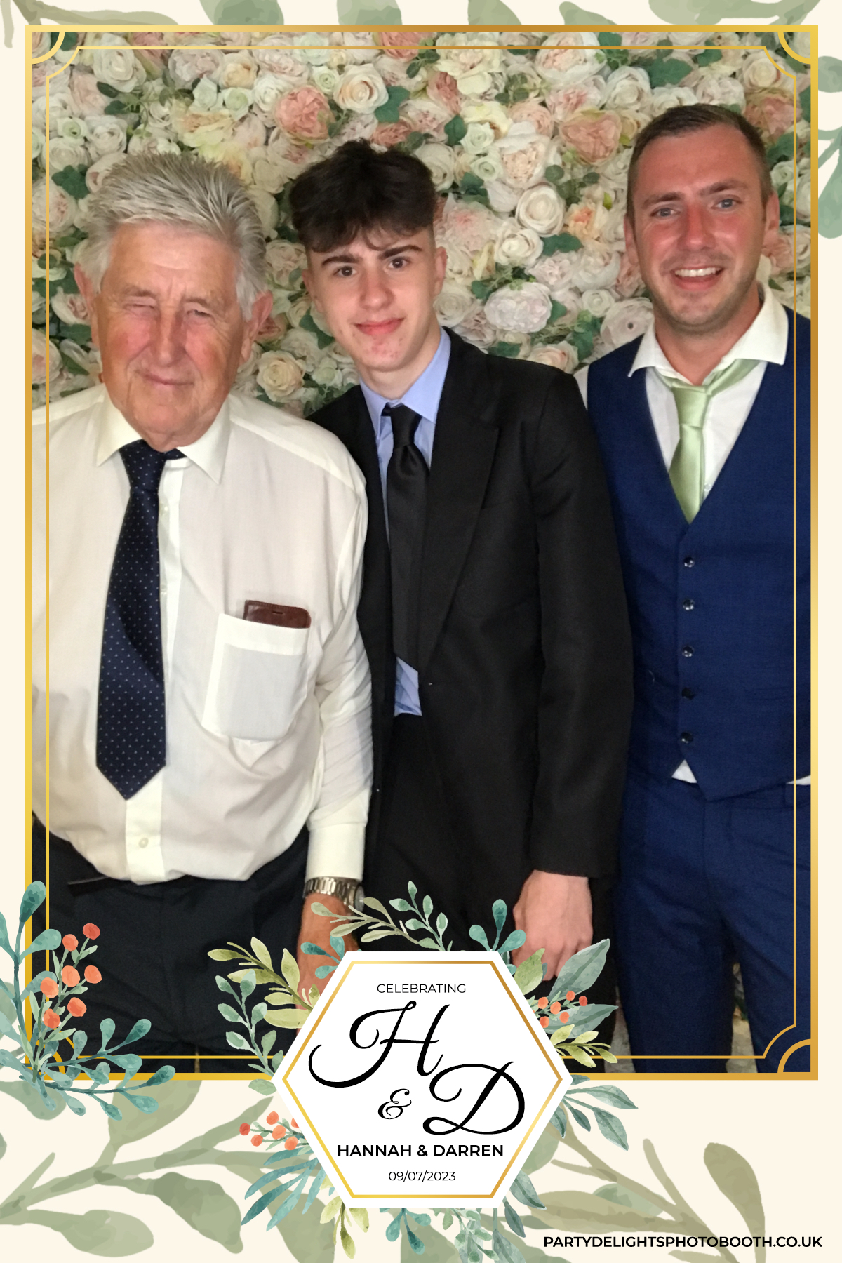 Darren and Hannah’s Wedding | View more photos from the event at gallery.partydelightsphotobooth.co.uk/u/PartyDelightsPhotoBooth/Darren-and-Hannah’s-Wedding