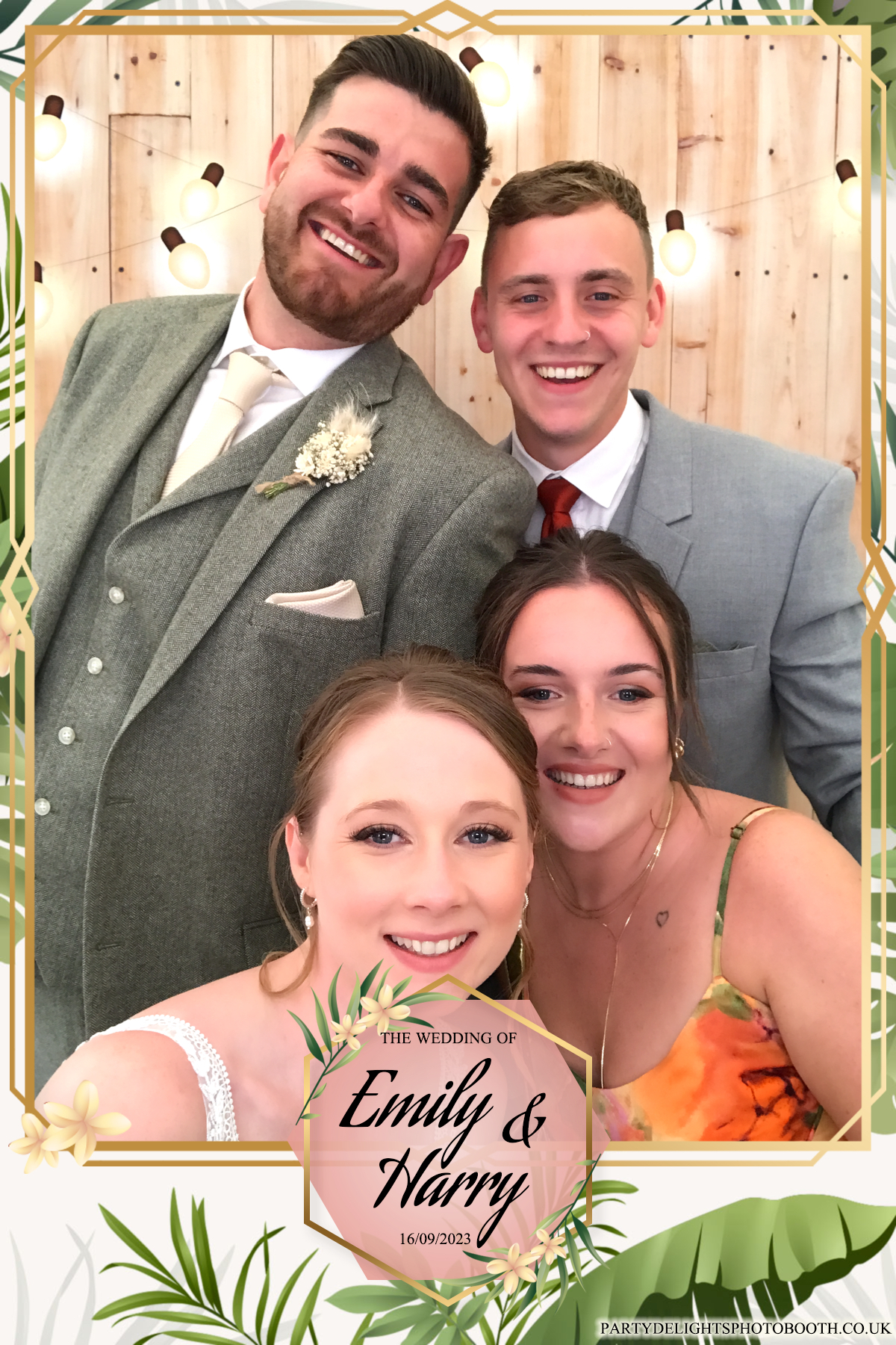 Emily & Harry's wedding | View more photos from the event at gallery.partydelightsphotobooth.co.uk/u/PartyDelightsPhotoBooth/Emily-Harrys-wedding