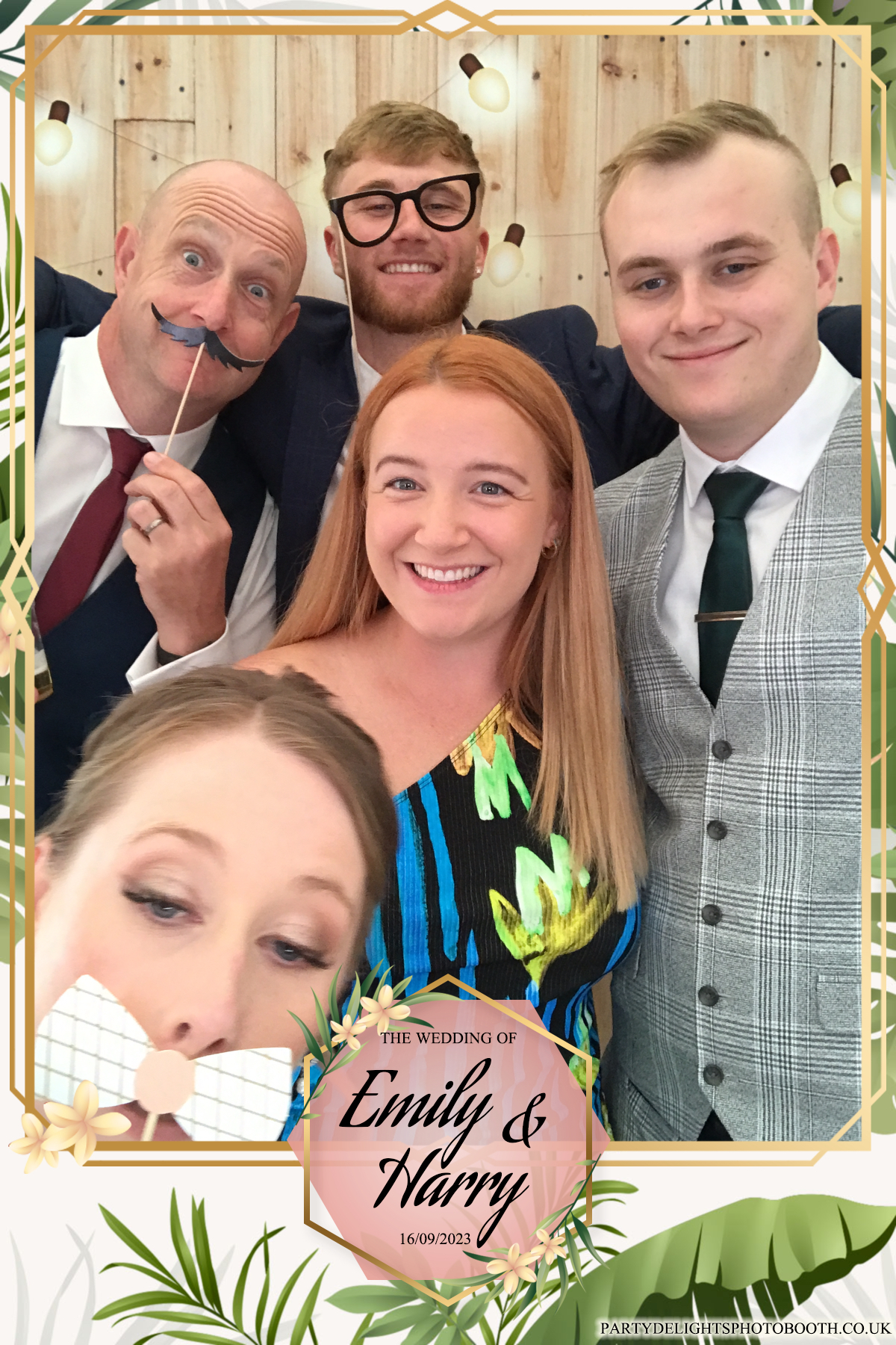 Emily & Harry's wedding | View more photos from the event at gallery.partydelightsphotobooth.co.uk/u/PartyDelightsPhotoBooth/Emily-Harrys-wedding