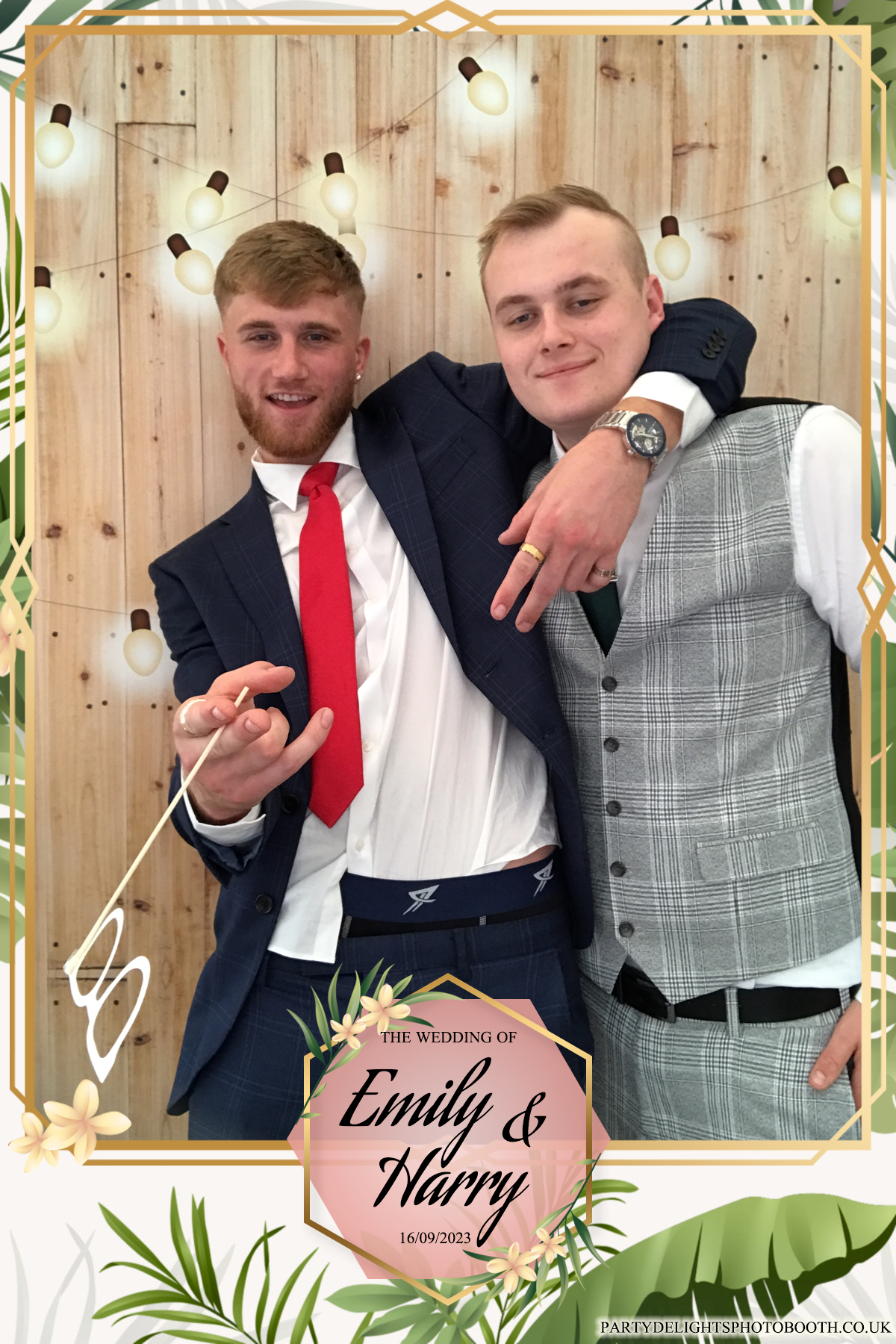 Emily & Harry's wedding | View more photos from the event at gallery.partydelightsphotobooth.co.uk/u/PartyDelightsPhotoBooth/Emily-Harrys-wedding