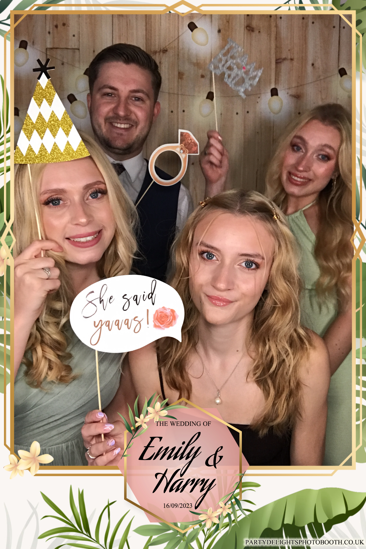 Emily & Harry's wedding | View more photos from the event at gallery.partydelightsphotobooth.co.uk/u/PartyDelightsPhotoBooth/Emily-Harrys-wedding