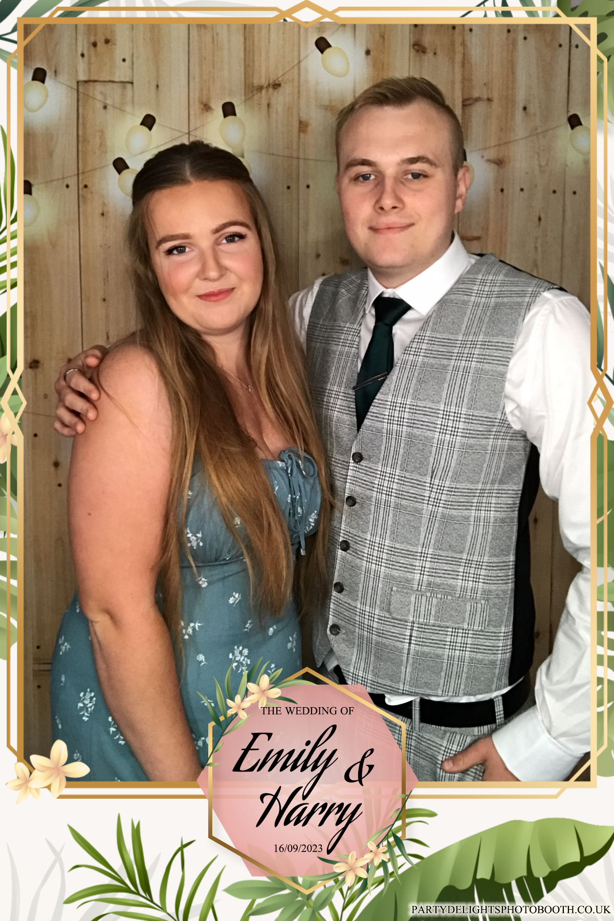 Emily & Harry's wedding | View more photos from the event at gallery.partydelightsphotobooth.co.uk/u/PartyDelightsPhotoBooth/Emily-Harrys-wedding