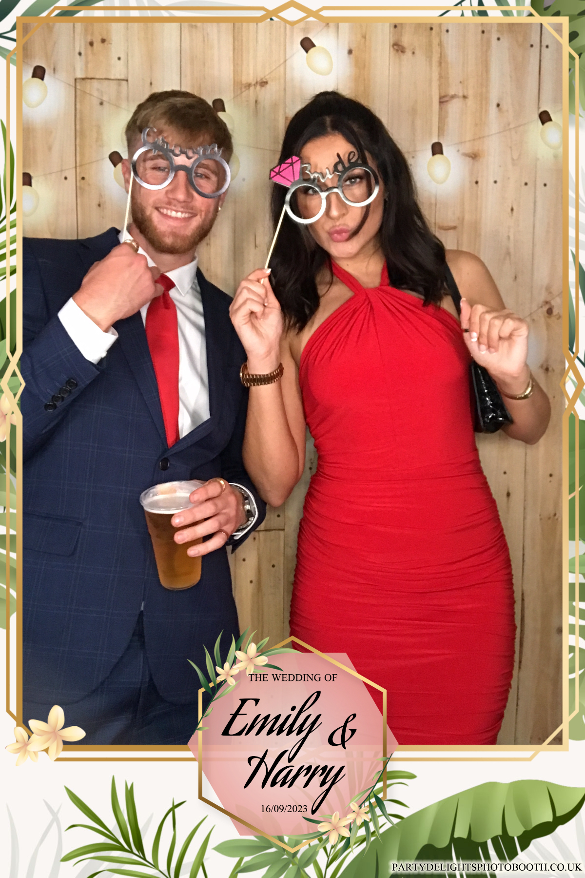 Emily & Harry's wedding | View more photos from the event at gallery.partydelightsphotobooth.co.uk/u/PartyDelightsPhotoBooth/Emily-Harrys-wedding