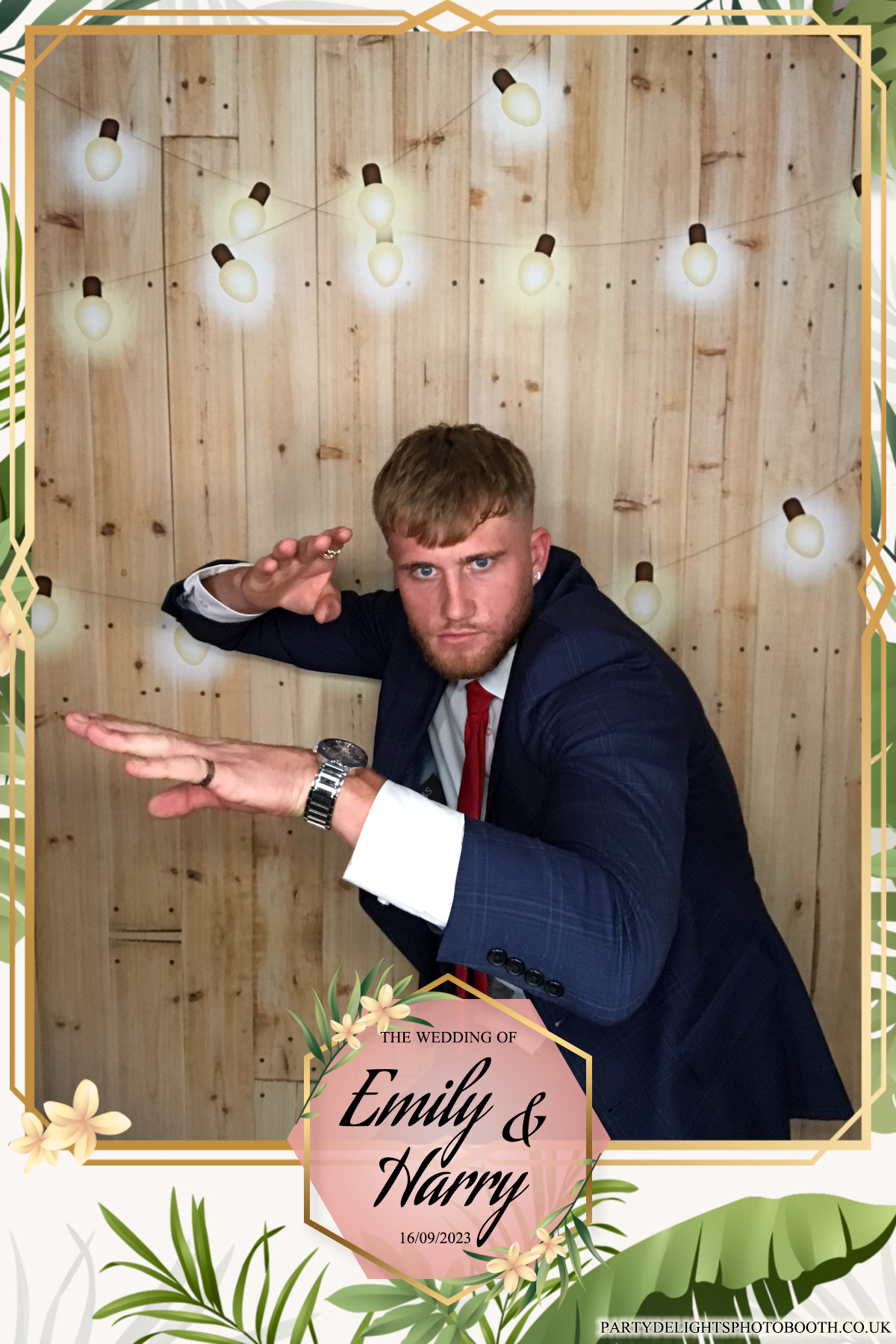Emily & Harry's wedding | View more photos from the event at gallery.partydelightsphotobooth.co.uk/u/PartyDelightsPhotoBooth/Emily-Harrys-wedding