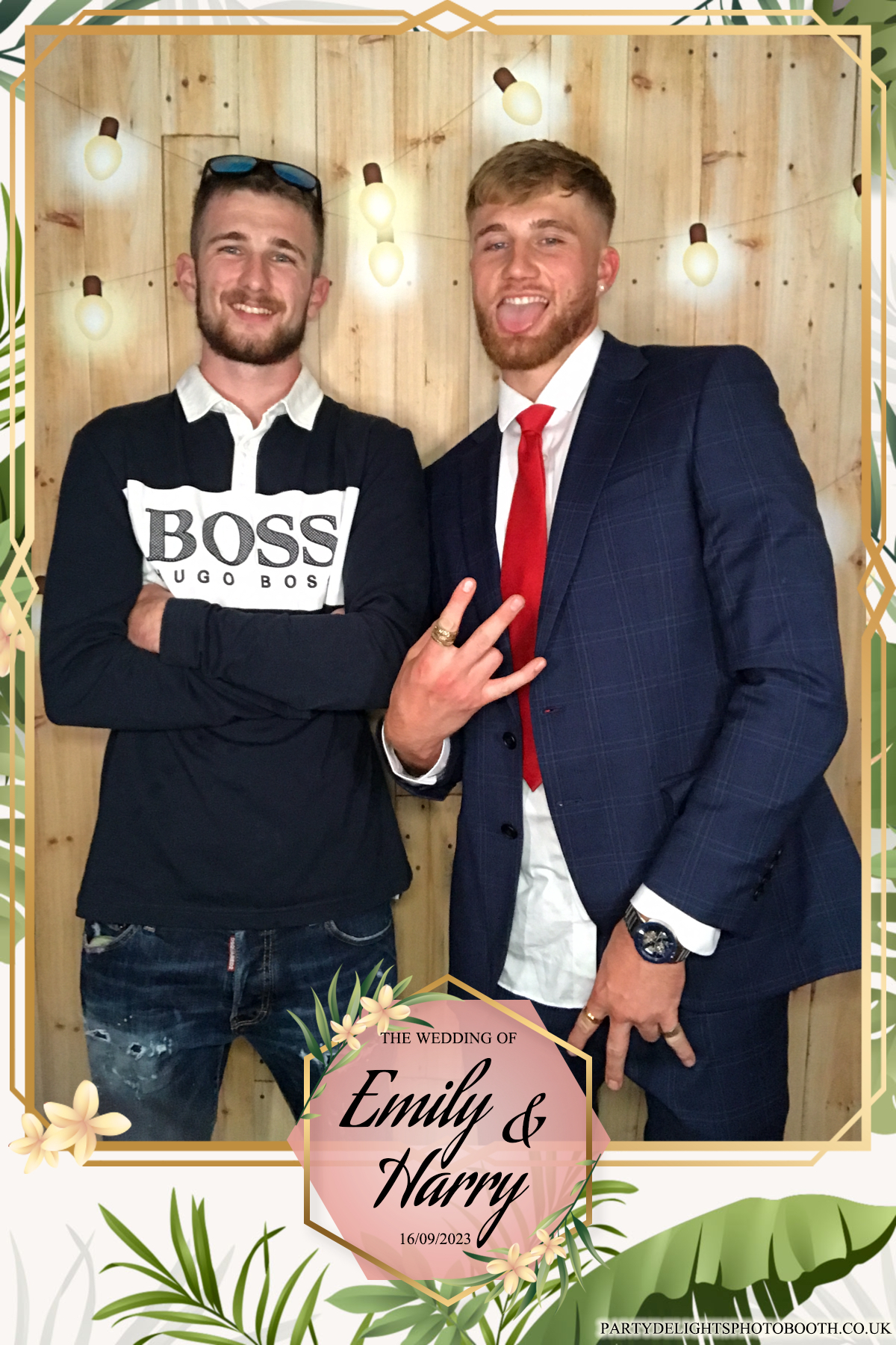 Emily & Harry's wedding | View more photos from the event at gallery.partydelightsphotobooth.co.uk/u/PartyDelightsPhotoBooth/Emily-Harrys-wedding
