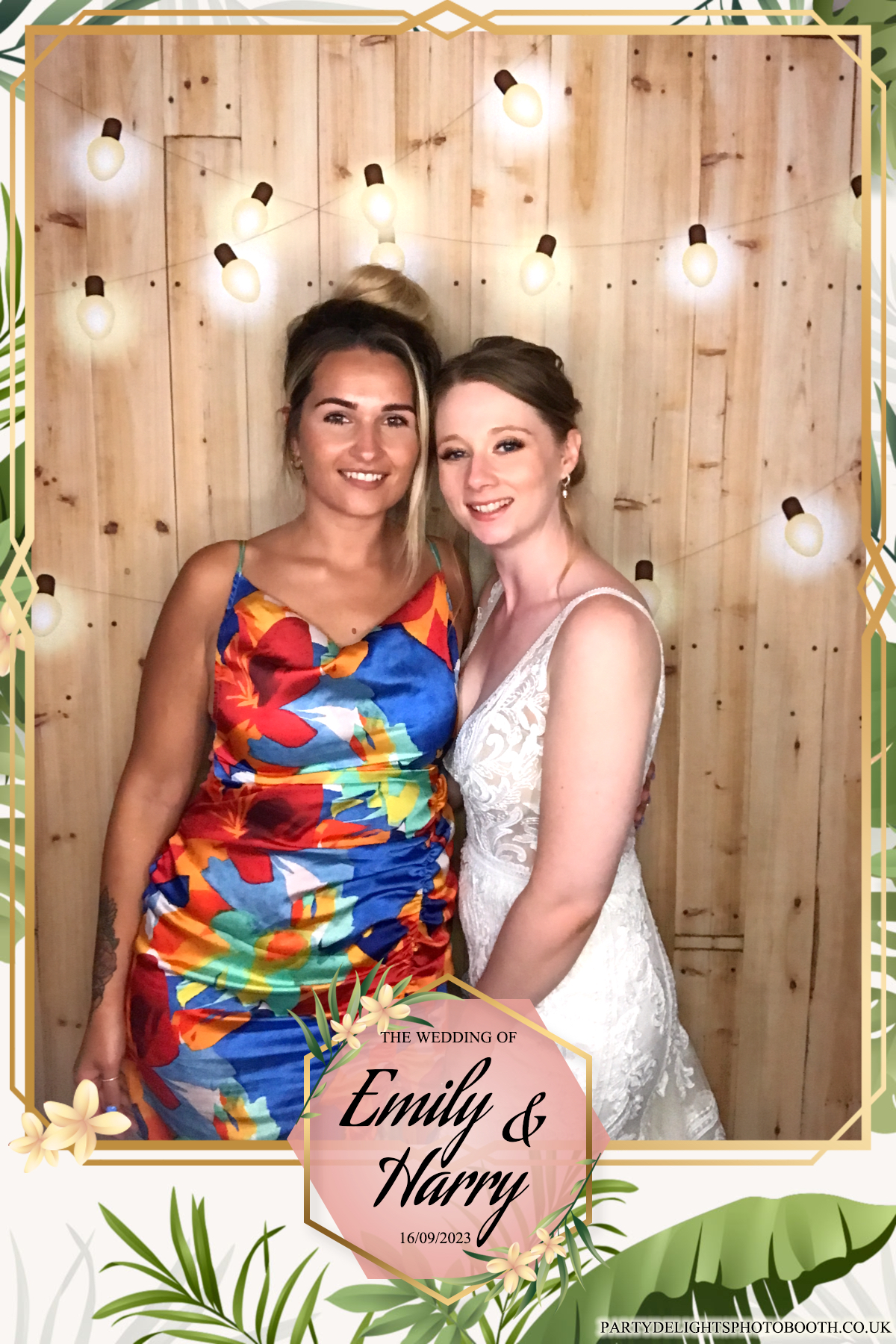 Emily & Harry's wedding | View more photos from the event at gallery.partydelightsphotobooth.co.uk/u/PartyDelightsPhotoBooth/Emily-Harrys-wedding