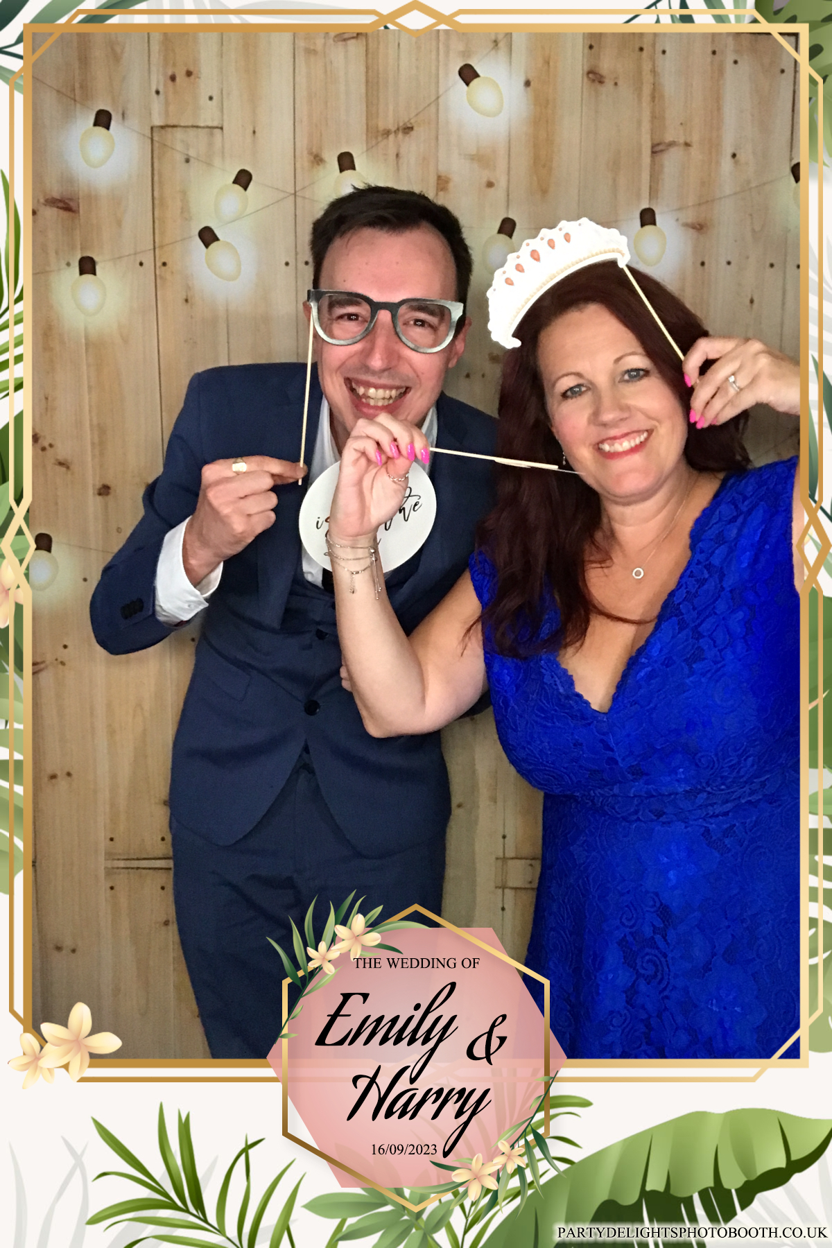 Emily & Harry's wedding | View more photos from the event at gallery.partydelightsphotobooth.co.uk/u/PartyDelightsPhotoBooth/Emily-Harrys-wedding
