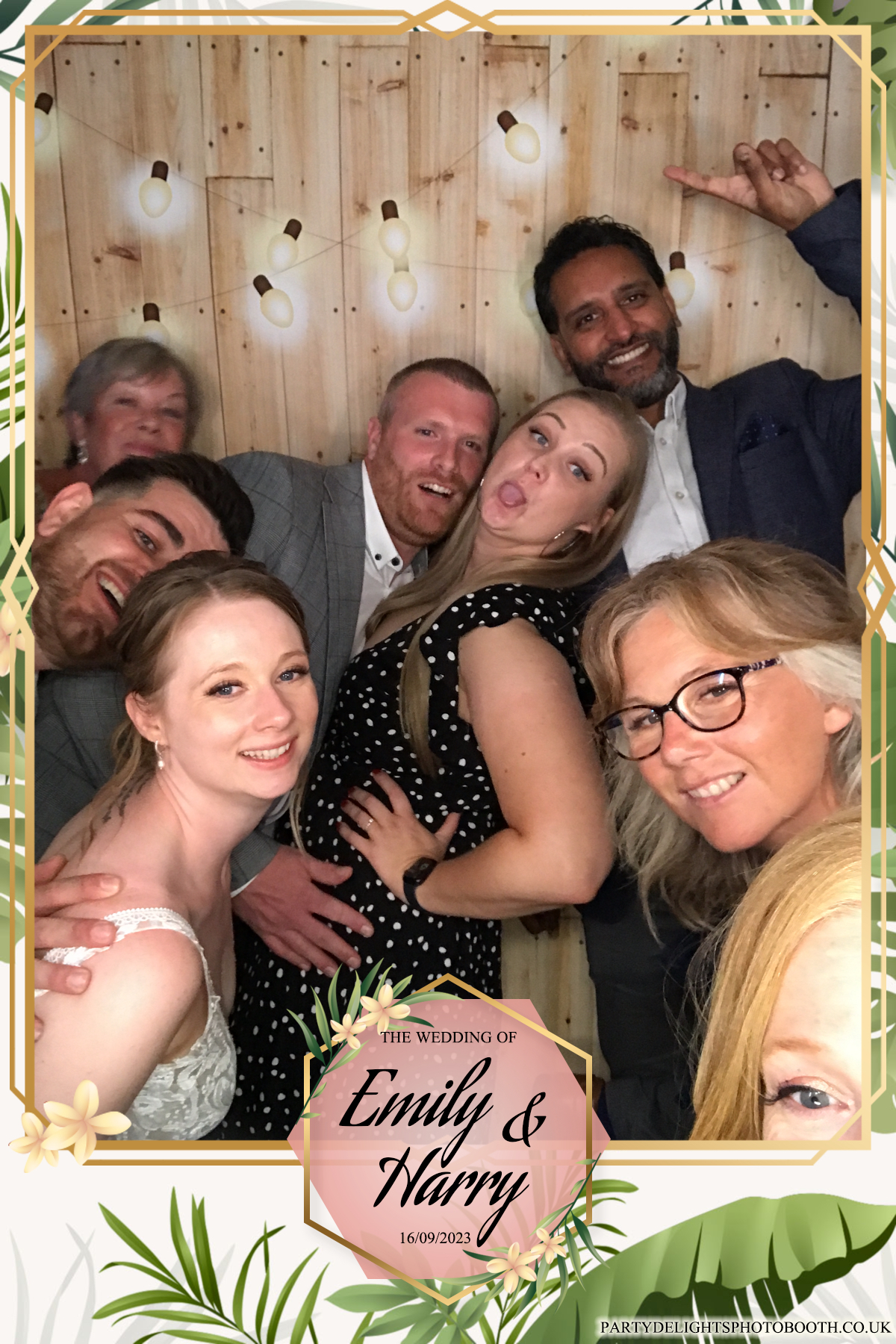 Emily & Harry's wedding | View more photos from the event at gallery.partydelightsphotobooth.co.uk/u/PartyDelightsPhotoBooth/Emily-Harrys-wedding