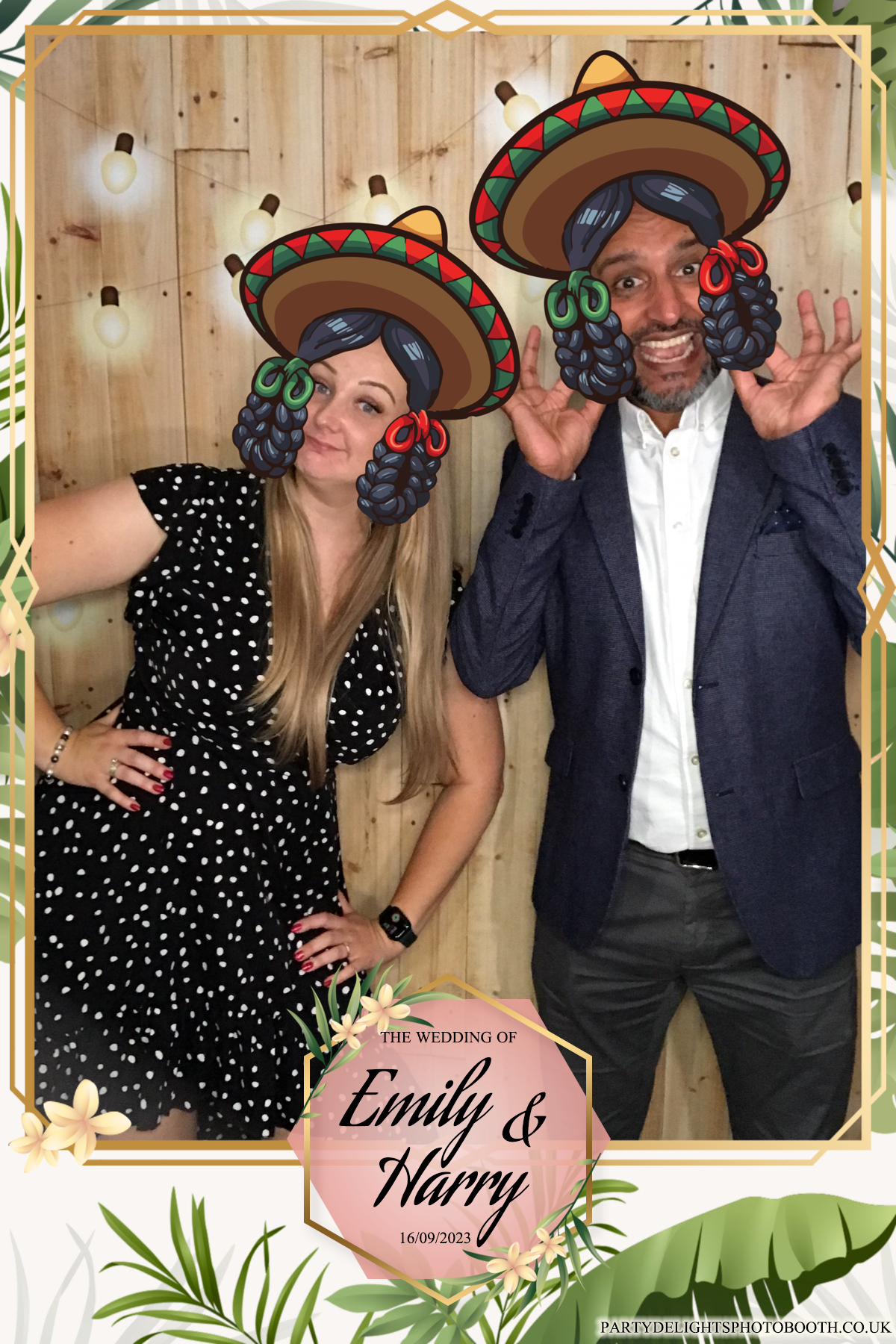 Emily & Harry's wedding | View more photos from the event at gallery.partydelightsphotobooth.co.uk/u/PartyDelightsPhotoBooth/Emily-Harrys-wedding
