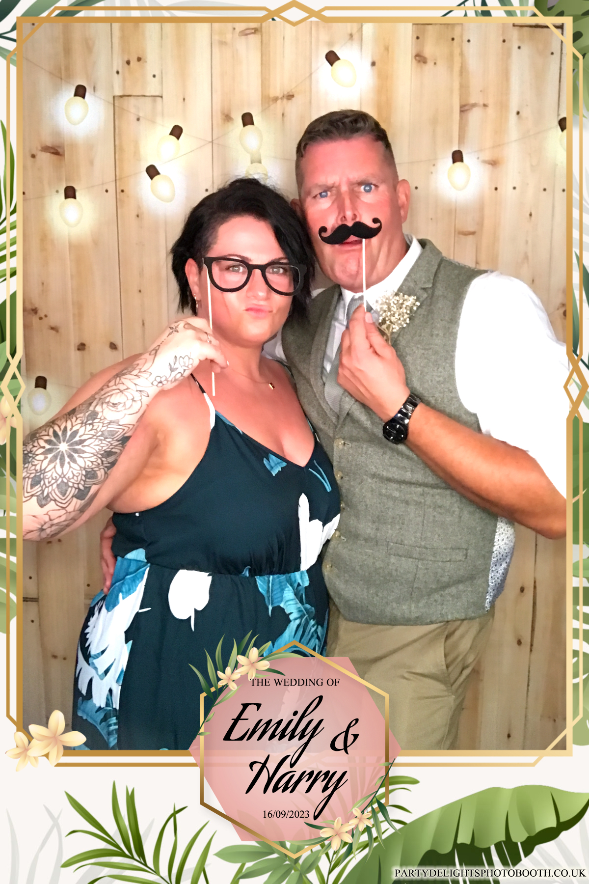 Emily & Harry's wedding | View more photos from the event at gallery.partydelightsphotobooth.co.uk/u/PartyDelightsPhotoBooth/Emily-Harrys-wedding