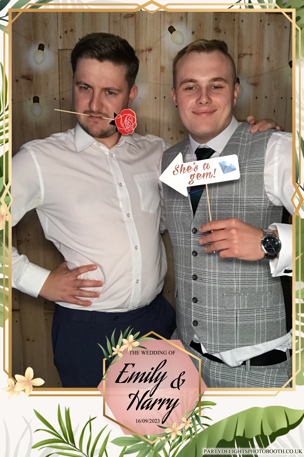 Emily & Harry's wedding | View more photos from the event at gallery.partydelightsphotobooth.co.uk/u/PartyDelightsPhotoBooth/Emily-Harrys-wedding
