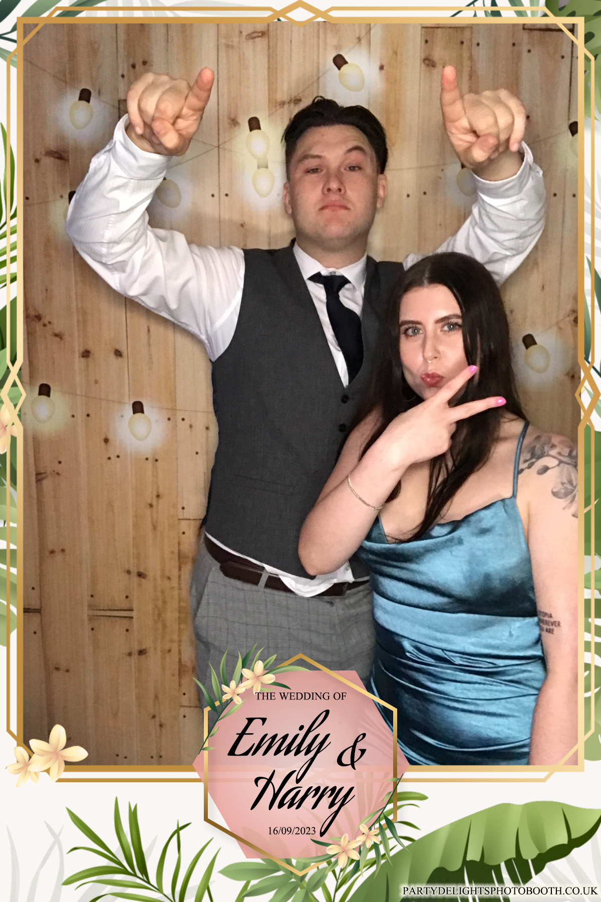 Emily & Harry's wedding | View more photos from the event at gallery.partydelightsphotobooth.co.uk/u/PartyDelightsPhotoBooth/Emily-Harrys-wedding