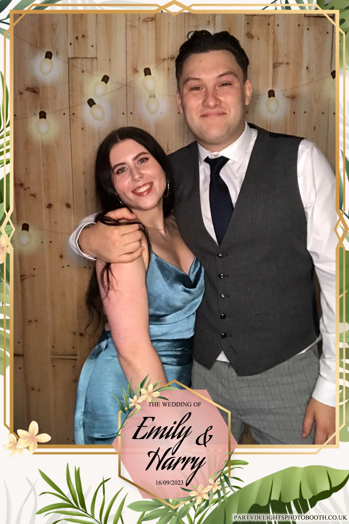 Emily & Harry's wedding | View more photos from the event at gallery.partydelightsphotobooth.co.uk/u/PartyDelightsPhotoBooth/Emily-Harrys-wedding