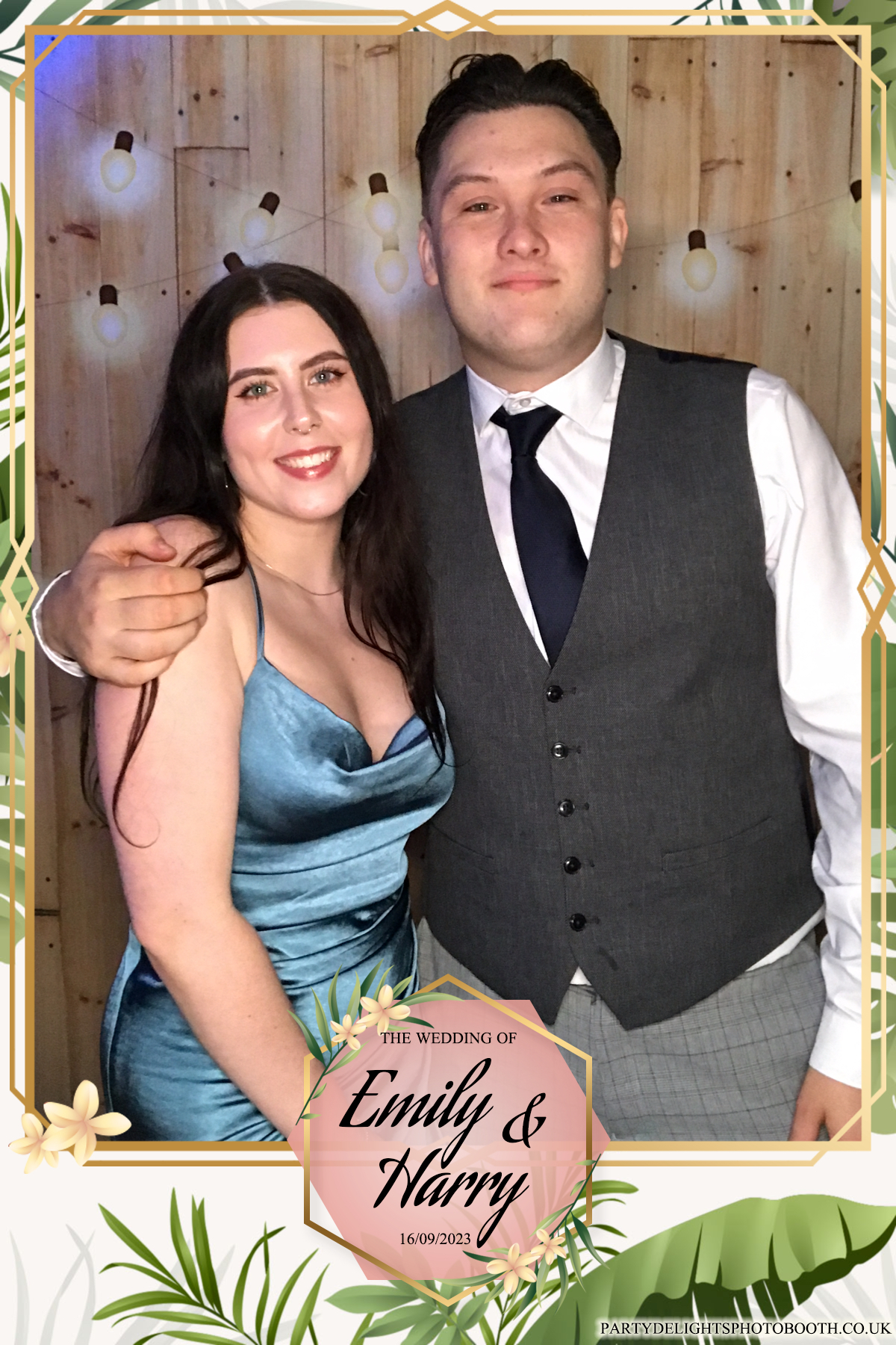 Emily & Harry's wedding | View more photos from the event at gallery.partydelightsphotobooth.co.uk/u/PartyDelightsPhotoBooth/Emily-Harrys-wedding