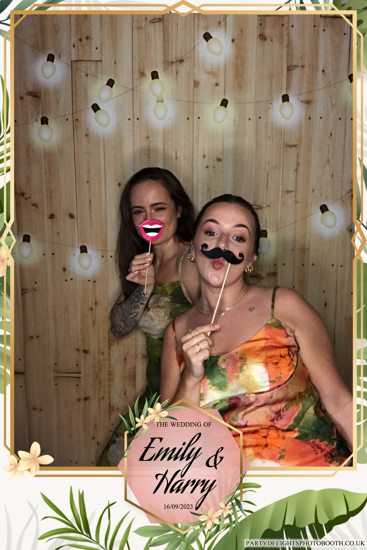Emily & Harry's wedding | View more photos from the event at gallery.partydelightsphotobooth.co.uk/u/PartyDelightsPhotoBooth/Emily-Harrys-wedding