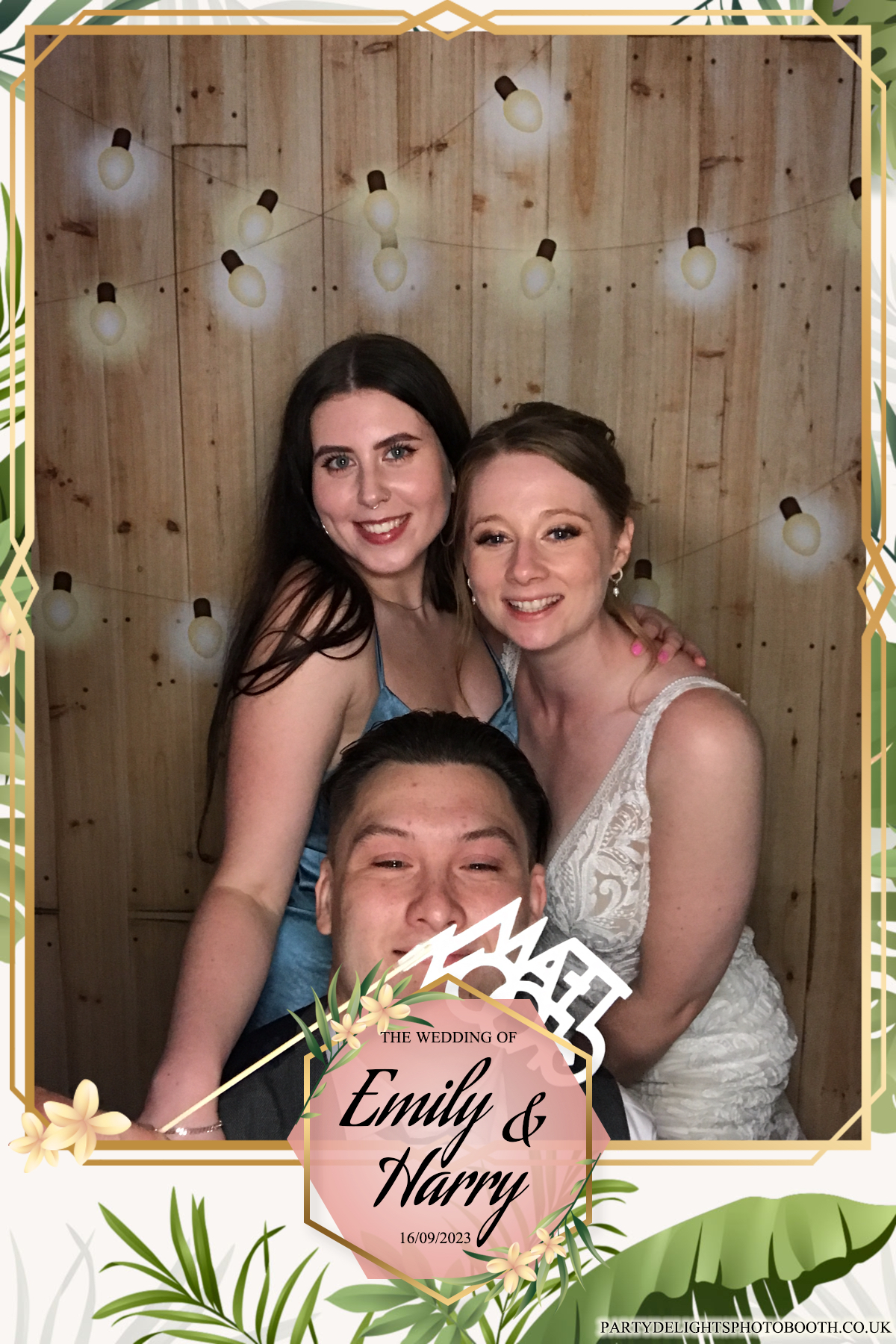 Emily & Harry's wedding | View more photos from the event at gallery.partydelightsphotobooth.co.uk/u/PartyDelightsPhotoBooth/Emily-Harrys-wedding