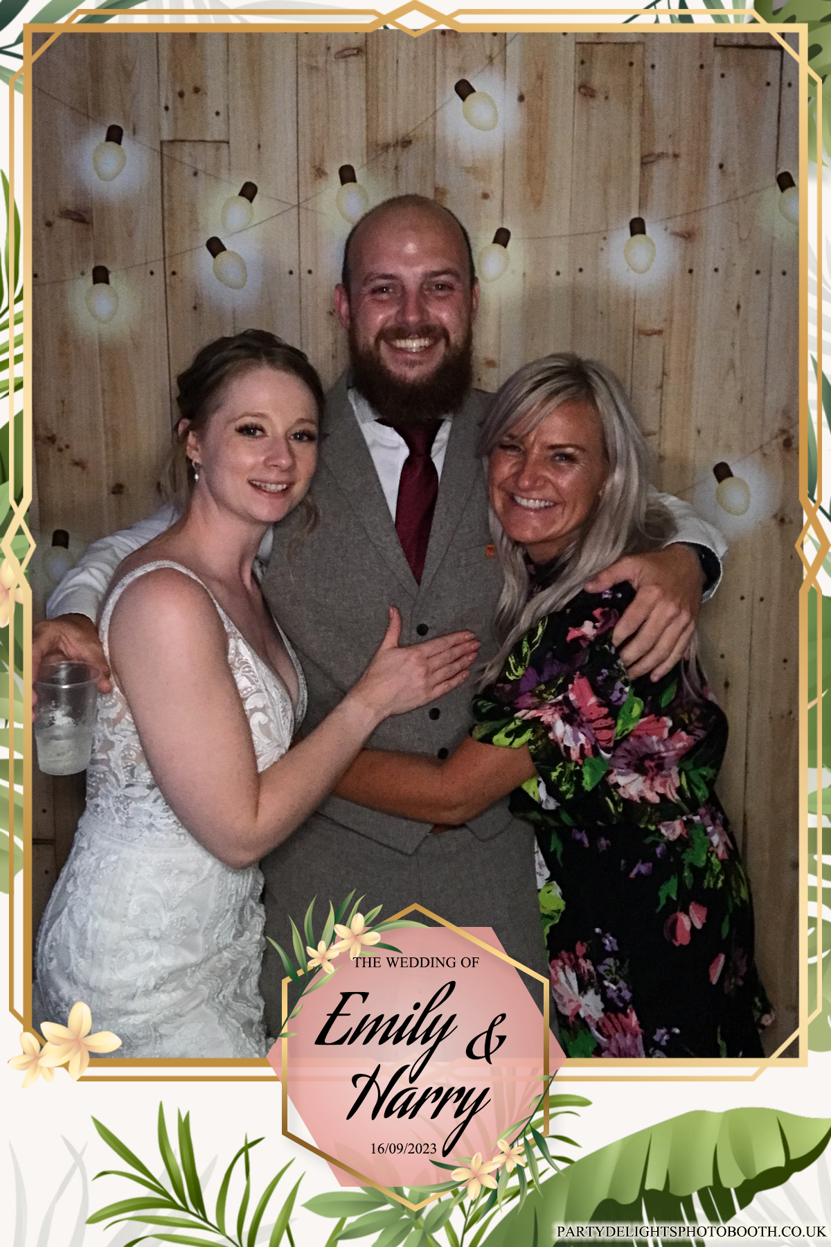 Emily & Harry's wedding | View more photos from the event at gallery.partydelightsphotobooth.co.uk/u/PartyDelightsPhotoBooth/Emily-Harrys-wedding