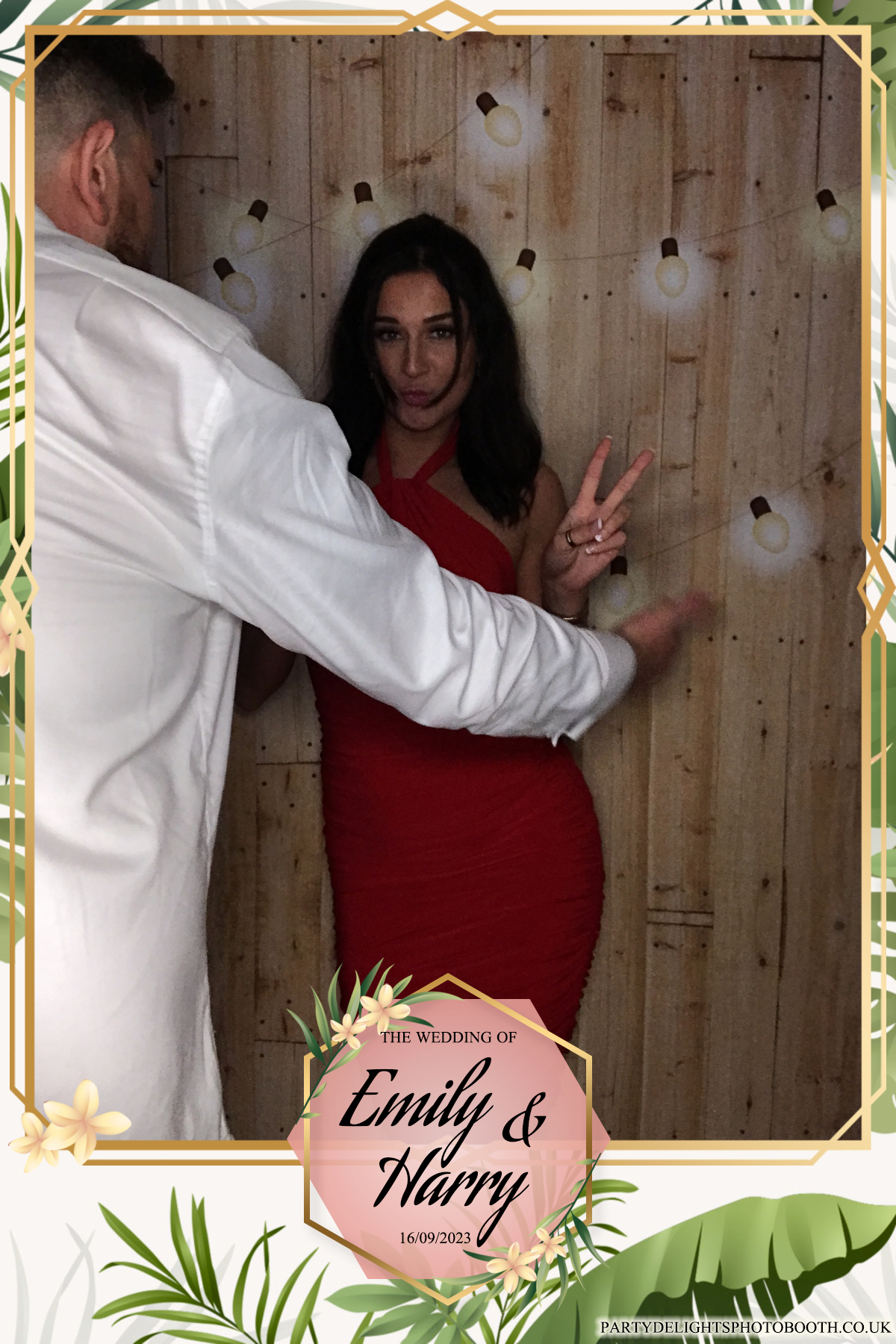 Emily & Harry's wedding | View more photos from the event at gallery.partydelightsphotobooth.co.uk/u/PartyDelightsPhotoBooth/Emily-Harrys-wedding