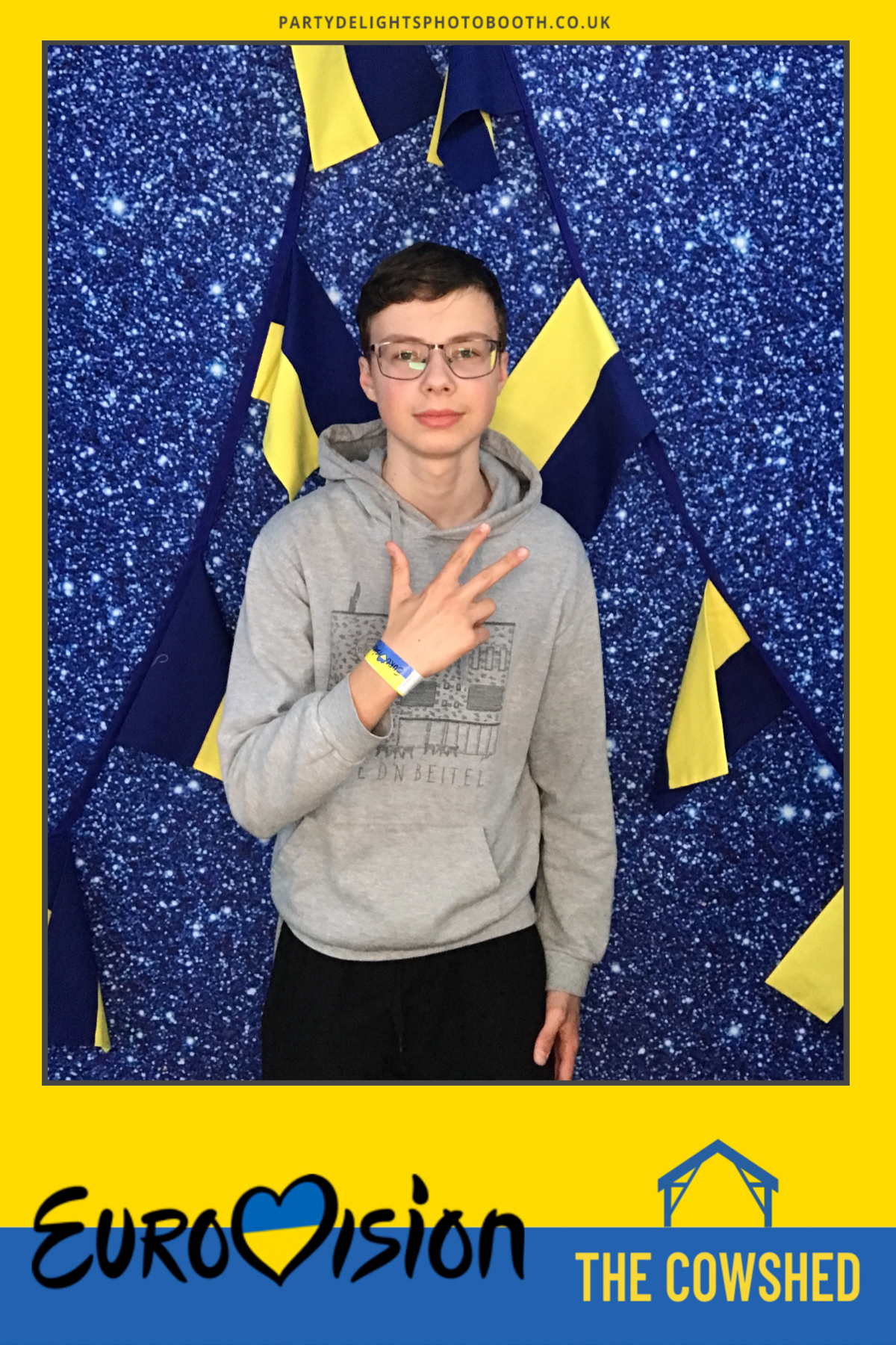 Eurovision Party for Ukrainian Families | View more photos from the event at gallery.partydelightsphotobooth.co.uk/u/PartyDelightsPhotoBooth/Eurovision-Party-for-Ukrainian-Families