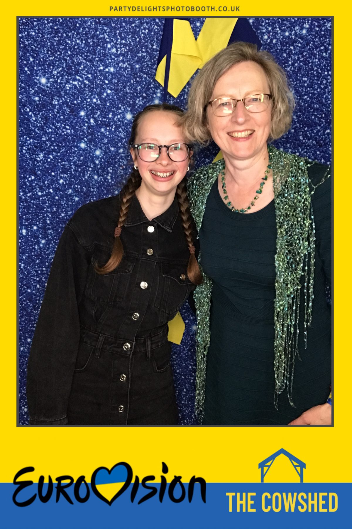 Eurovision Party for Ukrainian Families | View more photos from the event at gallery.partydelightsphotobooth.co.uk/u/PartyDelightsPhotoBooth/Eurovision-Party-for-Ukrainian-Families