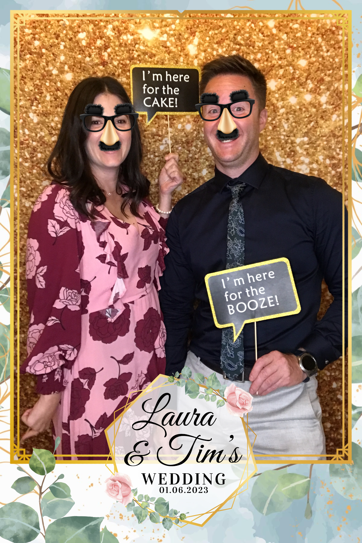 Laura & Tim's Wedding | View more photos from the event at gallery.partydelightsphotobooth.co.uk/u/PartyDelightsPhotoBooth/Laura-Tims-Wedding
