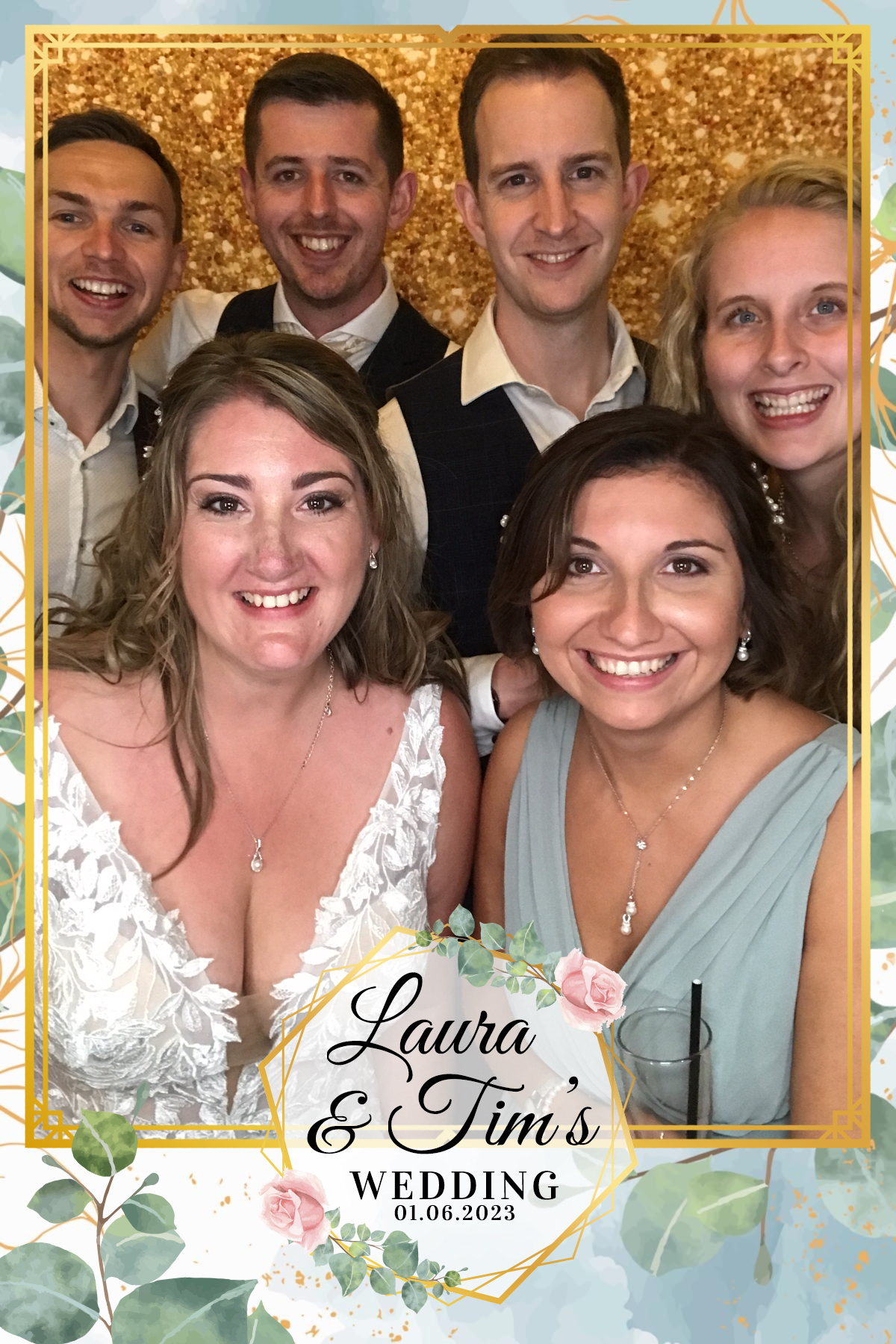Laura & Tim's Wedding | View more photos from the event at gallery.partydelightsphotobooth.co.uk/u/PartyDelightsPhotoBooth/Laura-Tims-Wedding