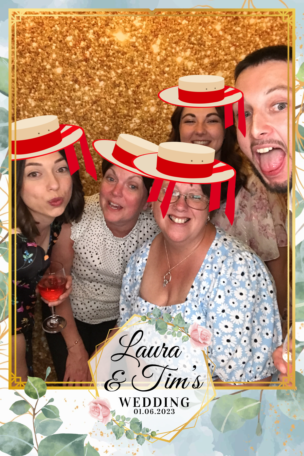 Laura & Tim's Wedding | View more photos from the event at gallery.partydelightsphotobooth.co.uk/u/PartyDelightsPhotoBooth/Laura-Tims-Wedding