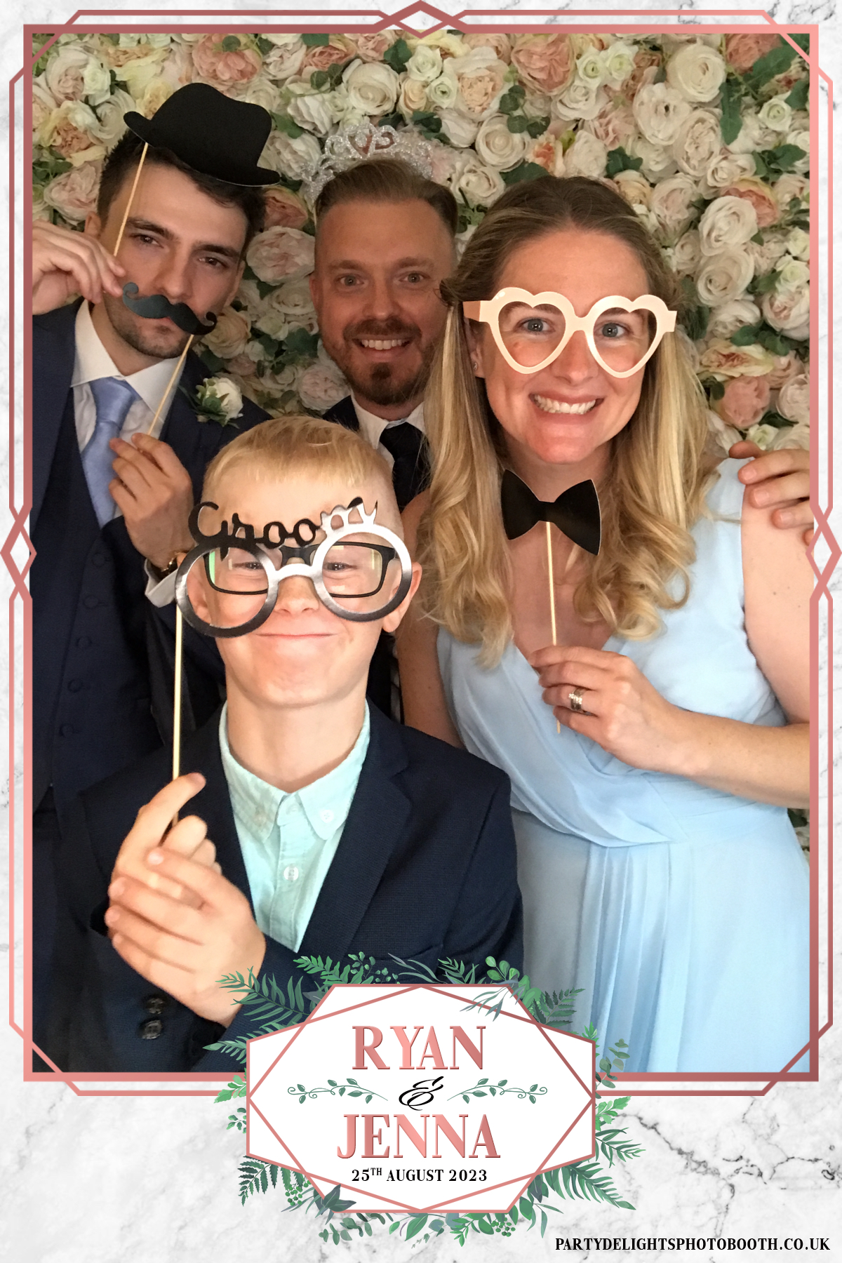 Ryan & Jenna's Wedding Day | View more photos from the event at gallery.partydelightsphotobooth.co.uk/u/PartyDelightsPhotoBooth/Ryan-Jennas-Wedding-Day