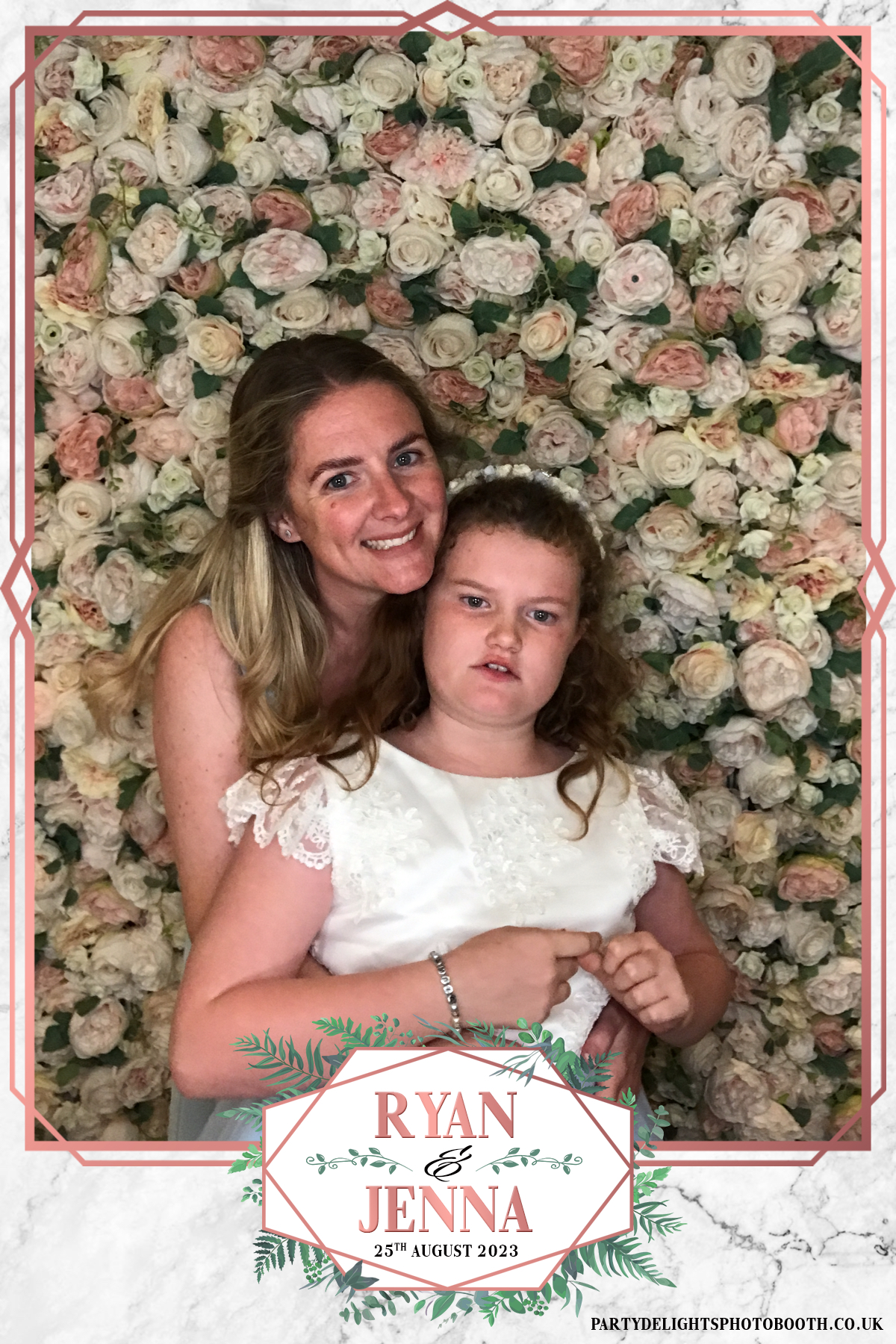 Ryan & Jenna's Wedding Day | View more photos from the event at gallery.partydelightsphotobooth.co.uk/u/PartyDelightsPhotoBooth/Ryan-Jennas-Wedding-Day