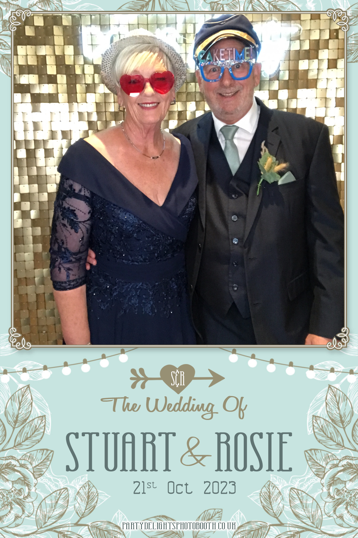 Stuart and Rosie’s Wedding | View more photos from the event at gallery.partydelightsphotobooth.co.uk/u/PartyDelightsPhotoBooth/Stuart-and-Rosie’s-Wedding