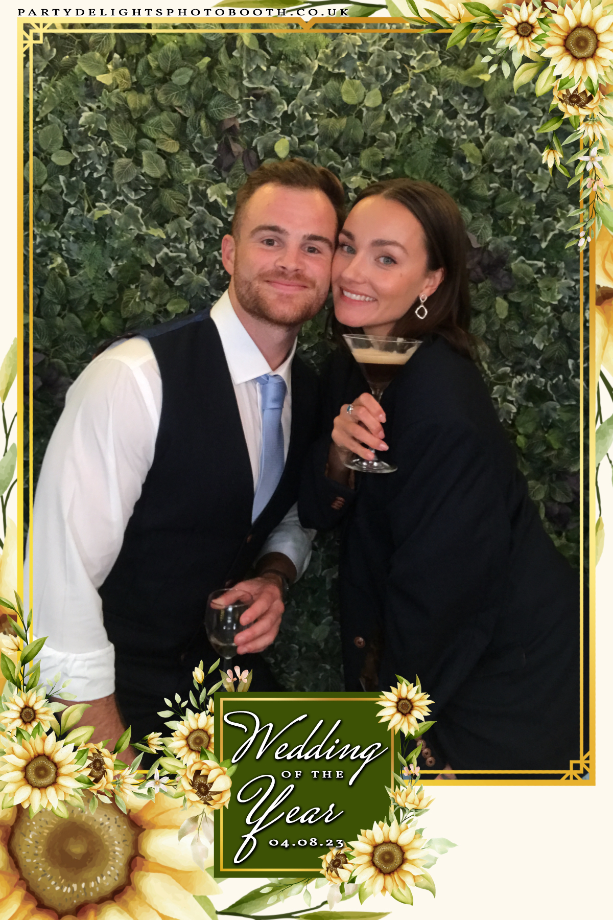 Tony and Lily’s wedding | View more photos from the event at gallery.partydelightsphotobooth.co.uk/u/PartyDelightsPhotoBooth/Tony-and-Lily’s-wedding