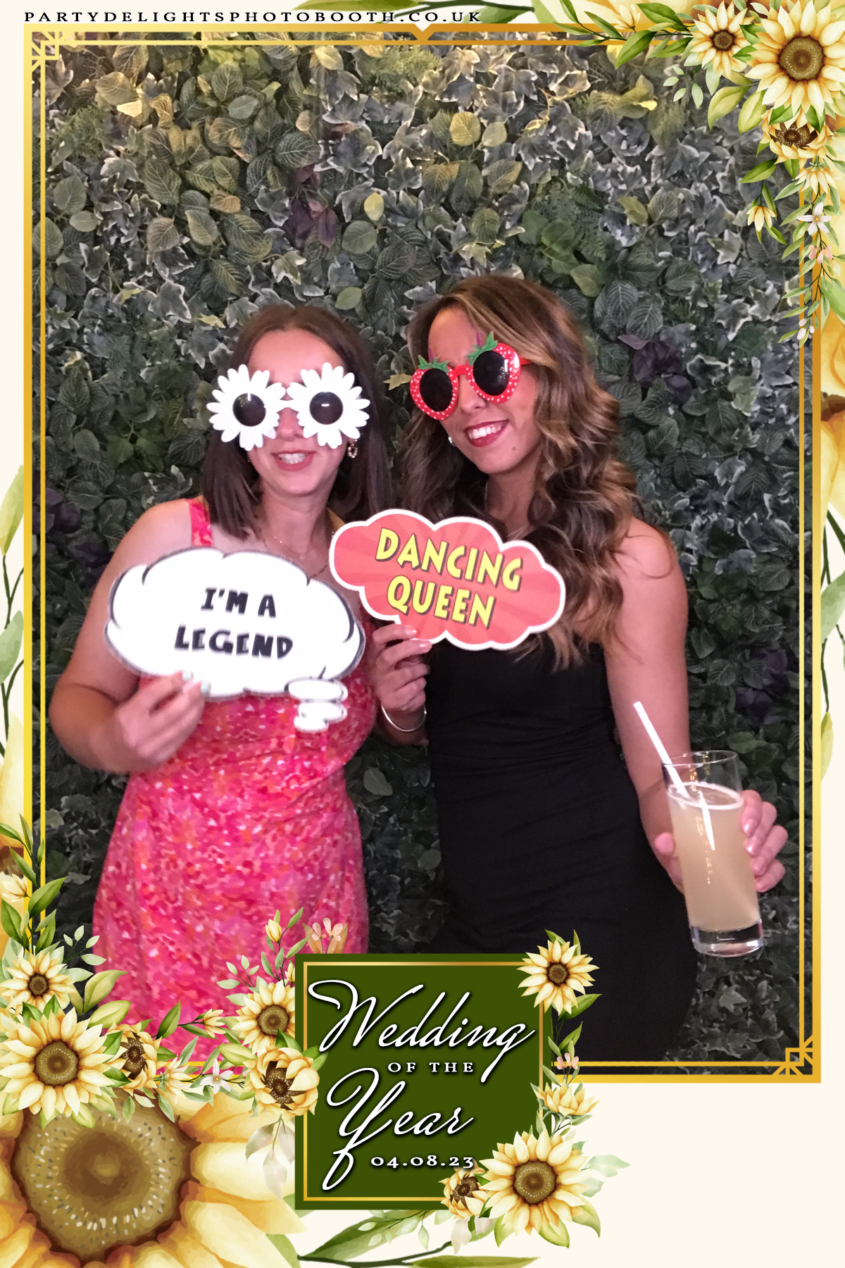 Tony and Lily’s wedding | View more photos from the event at gallery.partydelightsphotobooth.co.uk/u/PartyDelightsPhotoBooth/Tony-and-Lily’s-wedding