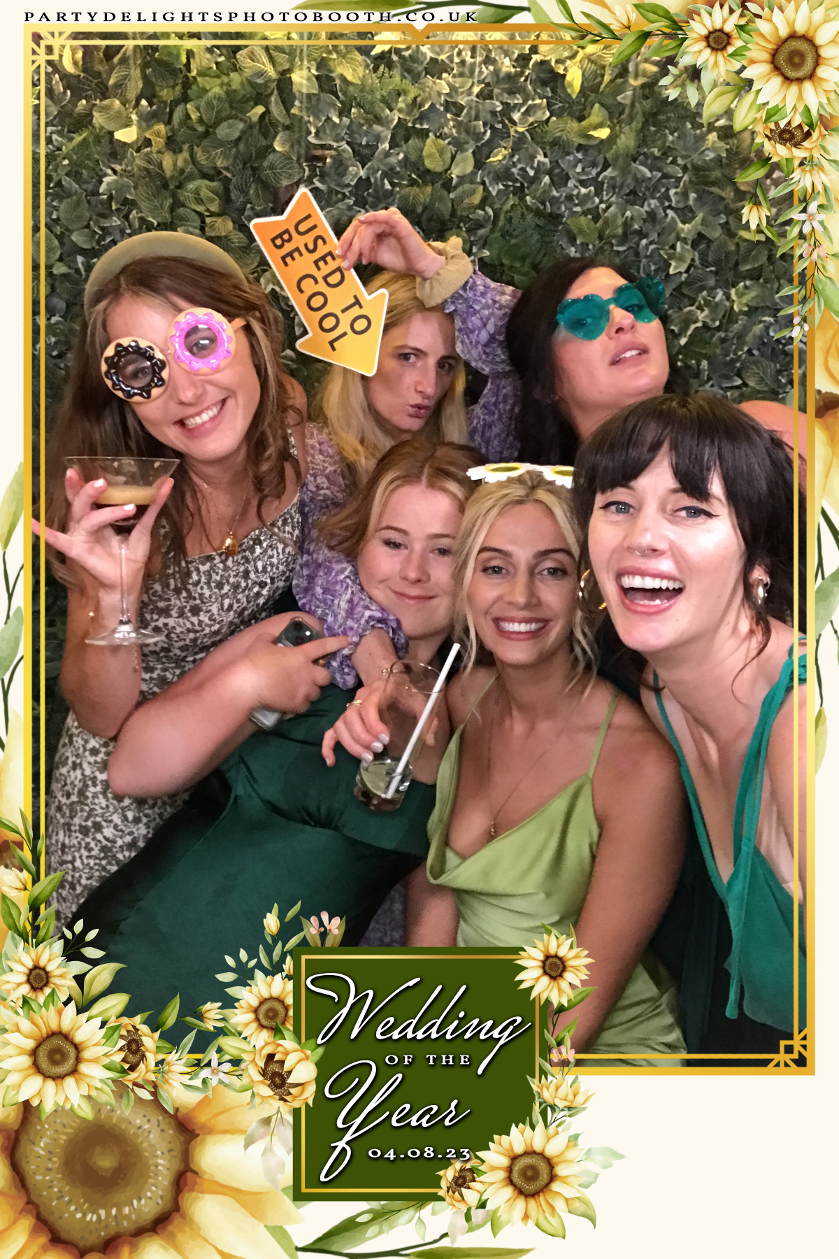 Tony and Lily’s wedding | View more photos from the event at gallery.partydelightsphotobooth.co.uk/u/PartyDelightsPhotoBooth/Tony-and-Lily’s-wedding