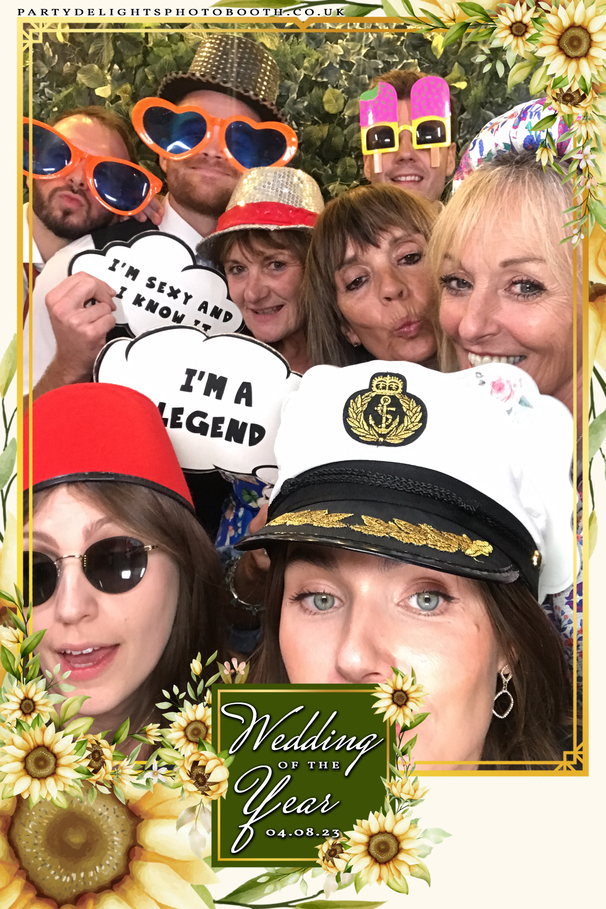 Tony and Lily’s wedding | View more photos from the event at gallery.partydelightsphotobooth.co.uk/u/PartyDelightsPhotoBooth/Tony-and-Lily’s-wedding