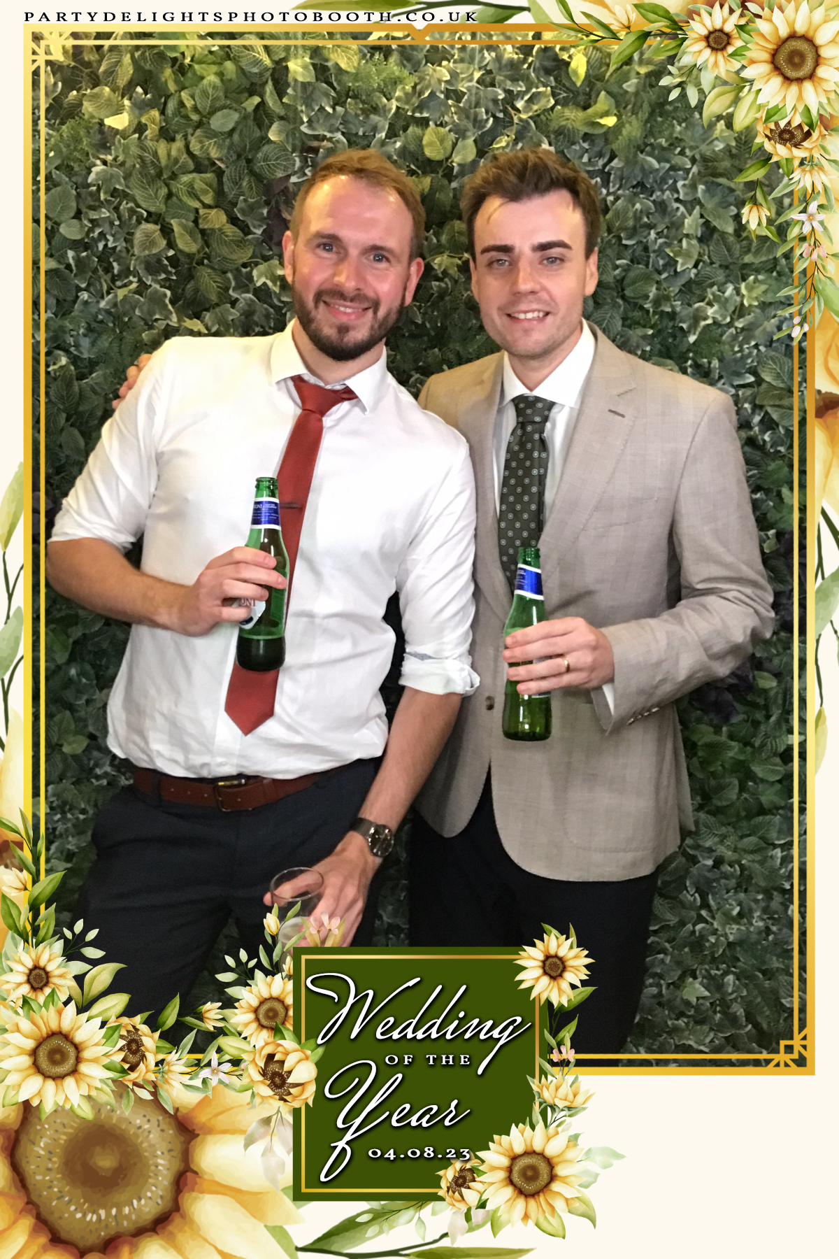 Tony and Lily’s wedding | View more photos from the event at gallery.partydelightsphotobooth.co.uk/u/PartyDelightsPhotoBooth/Tony-and-Lily’s-wedding