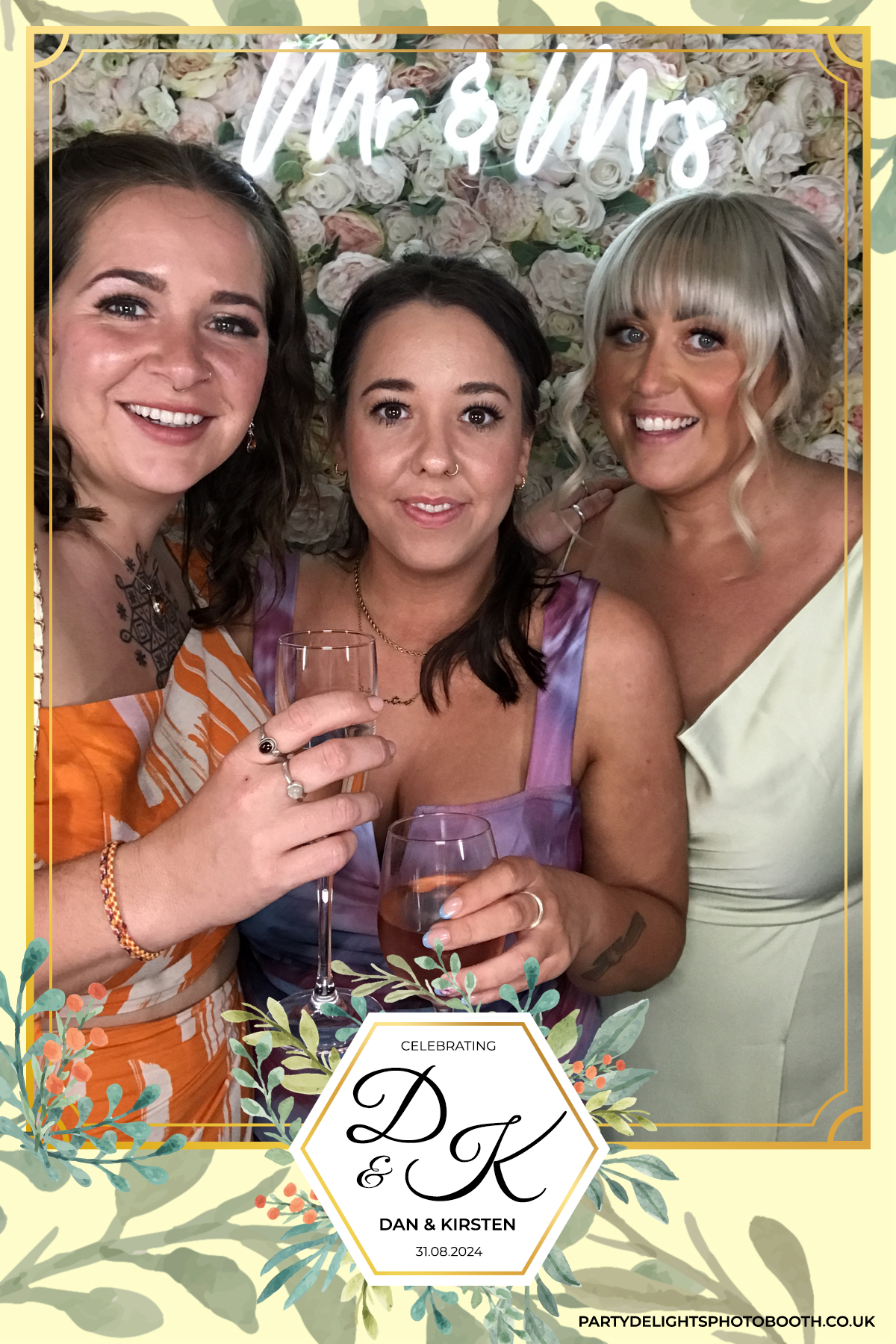 Dan and Kirsten's Wedding | View more photos from the event at gallery.partydelightsphotobooth.co.uk/u/PartyDelightsPhotoBooth/Dan-and-Kirstens-Wedding