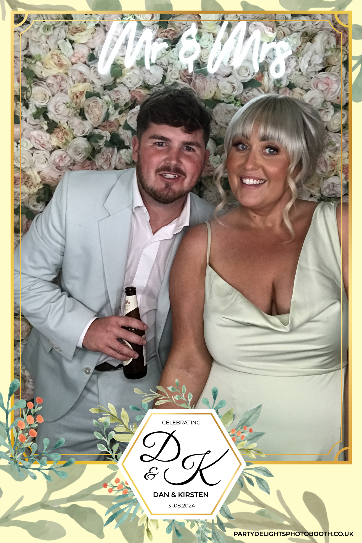 Dan and Kirsten's Wedding | View more photos from the event at gallery.partydelightsphotobooth.co.uk/u/PartyDelightsPhotoBooth/Dan-and-Kirstens-Wedding