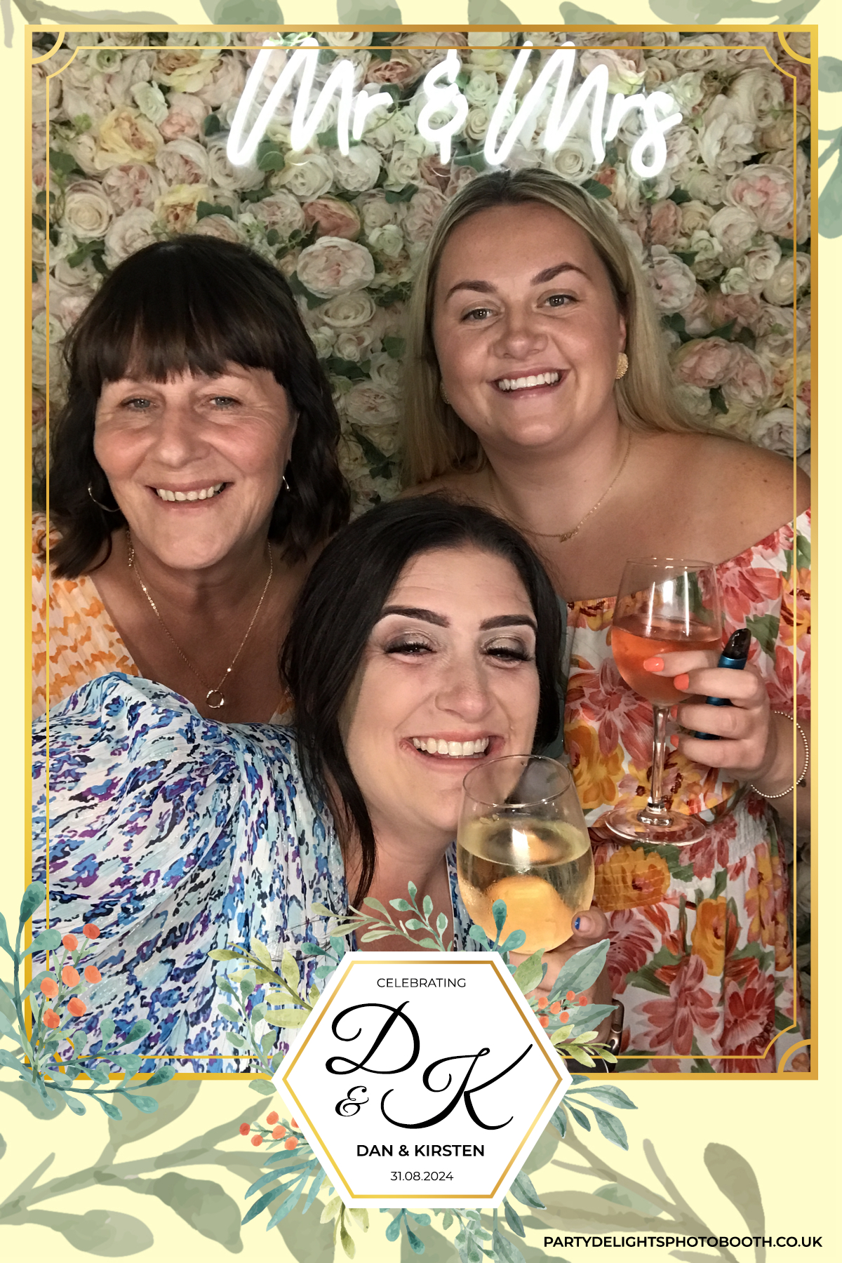 Dan and Kirsten's Wedding | View more photos from the event at gallery.partydelightsphotobooth.co.uk/u/PartyDelightsPhotoBooth/Dan-and-Kirstens-Wedding
