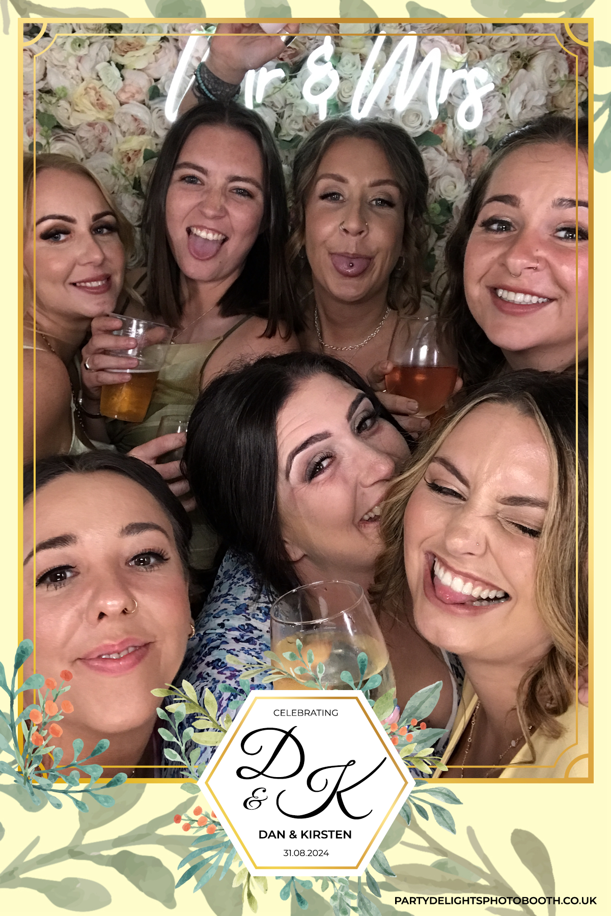 Dan and Kirsten's Wedding | View more photos from the event at gallery.partydelightsphotobooth.co.uk/u/PartyDelightsPhotoBooth/Dan-and-Kirstens-Wedding