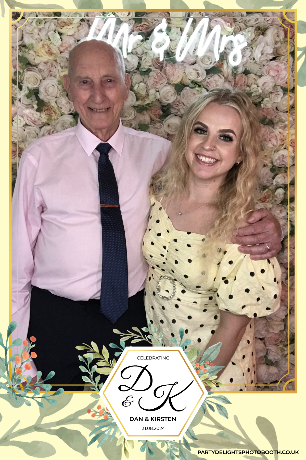 Dan and Kirsten's Wedding | View more photos from the event at gallery.partydelightsphotobooth.co.uk/u/PartyDelightsPhotoBooth/Dan-and-Kirstens-Wedding