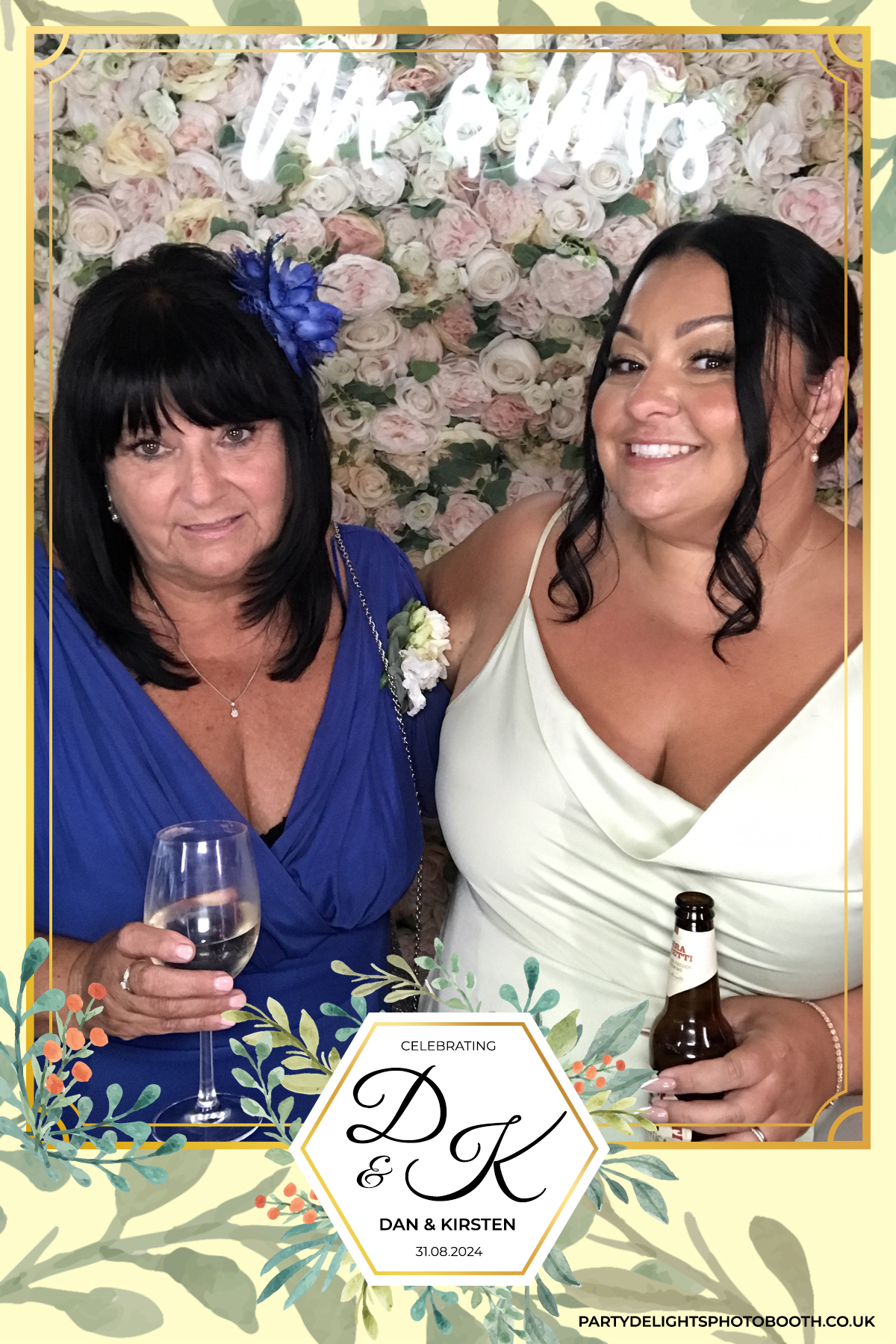 Dan and Kirsten's Wedding | View more photos from the event at gallery.partydelightsphotobooth.co.uk/u/PartyDelightsPhotoBooth/Dan-and-Kirstens-Wedding