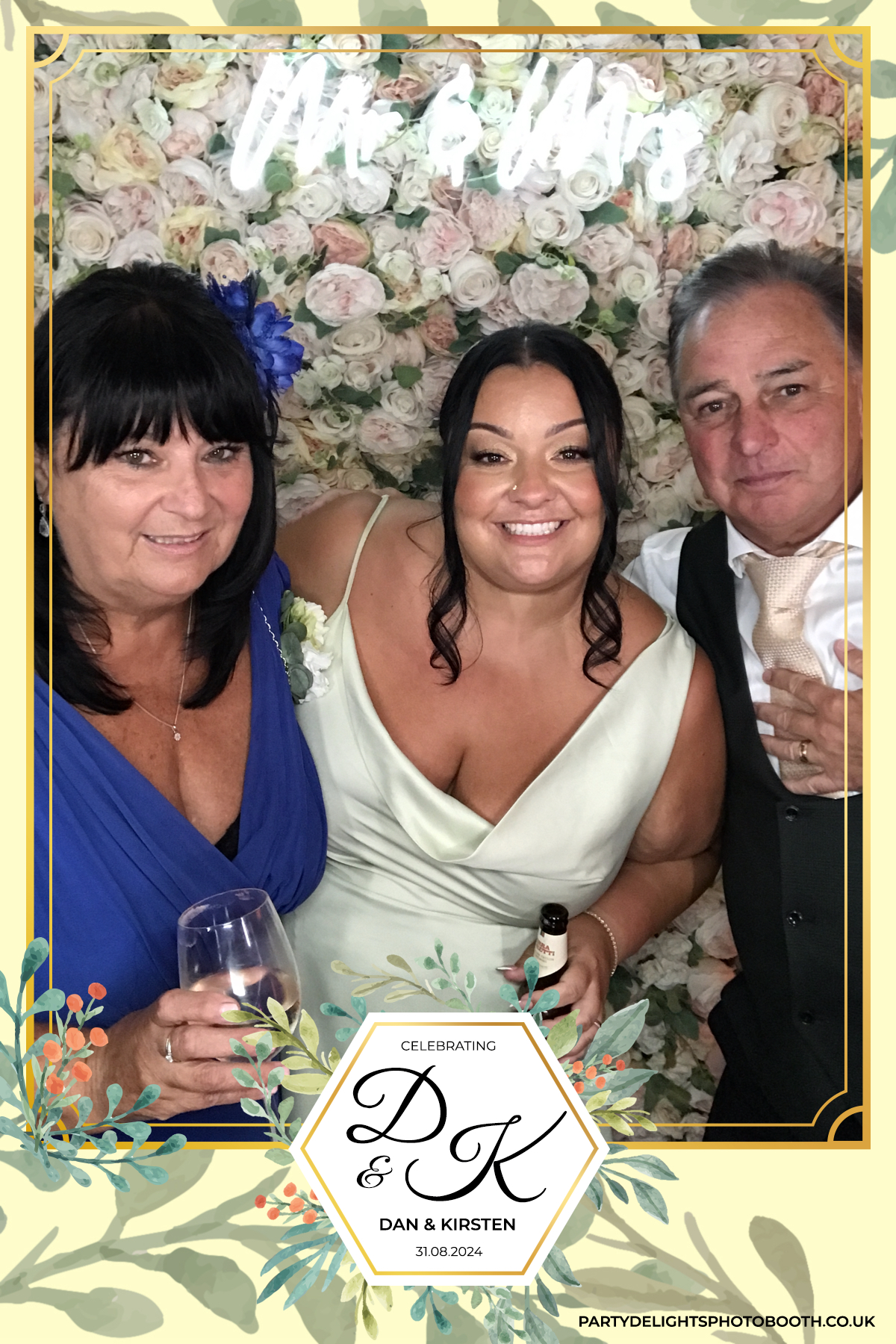 Dan and Kirsten's Wedding | View more photos from the event at gallery.partydelightsphotobooth.co.uk/u/PartyDelightsPhotoBooth/Dan-and-Kirstens-Wedding