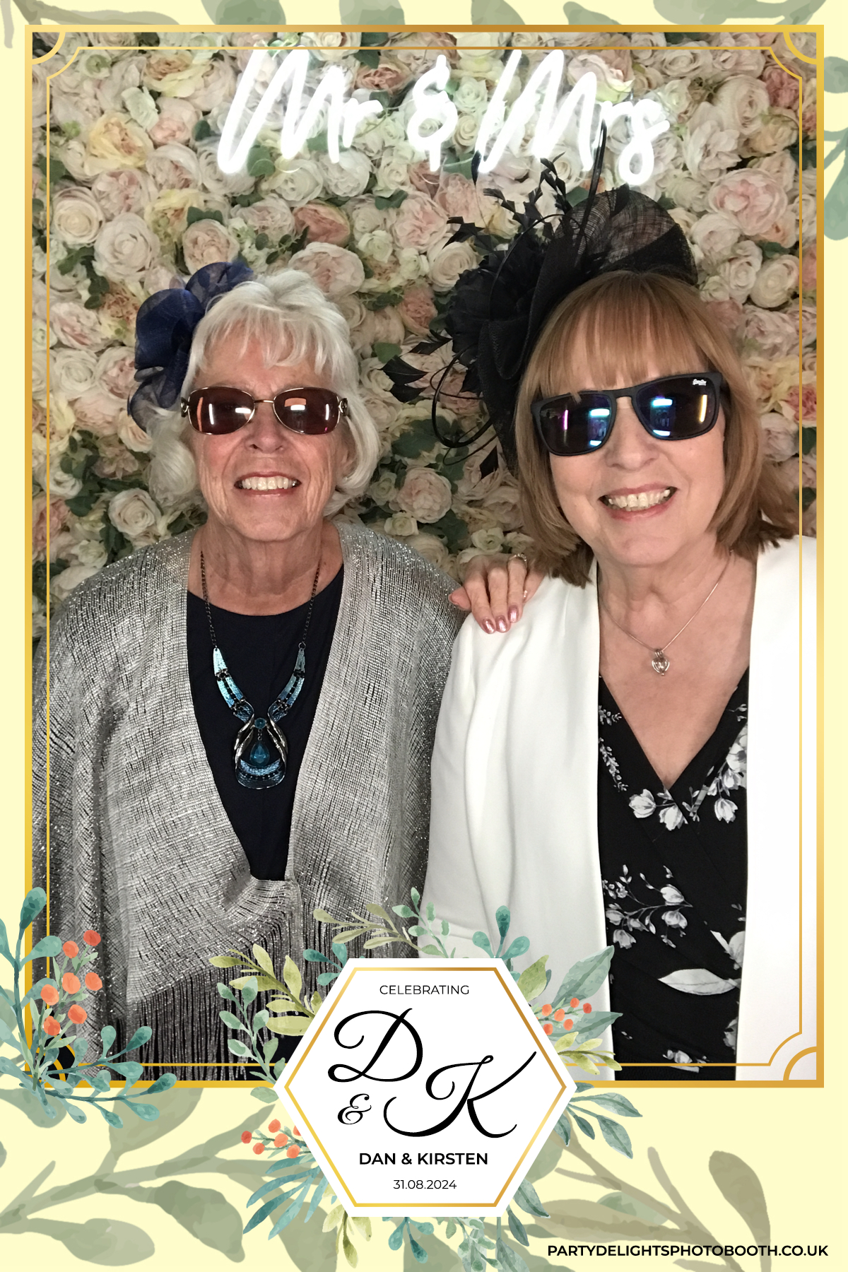 Dan and Kirsten's Wedding | View more photos from the event at gallery.partydelightsphotobooth.co.uk/u/PartyDelightsPhotoBooth/Dan-and-Kirstens-Wedding