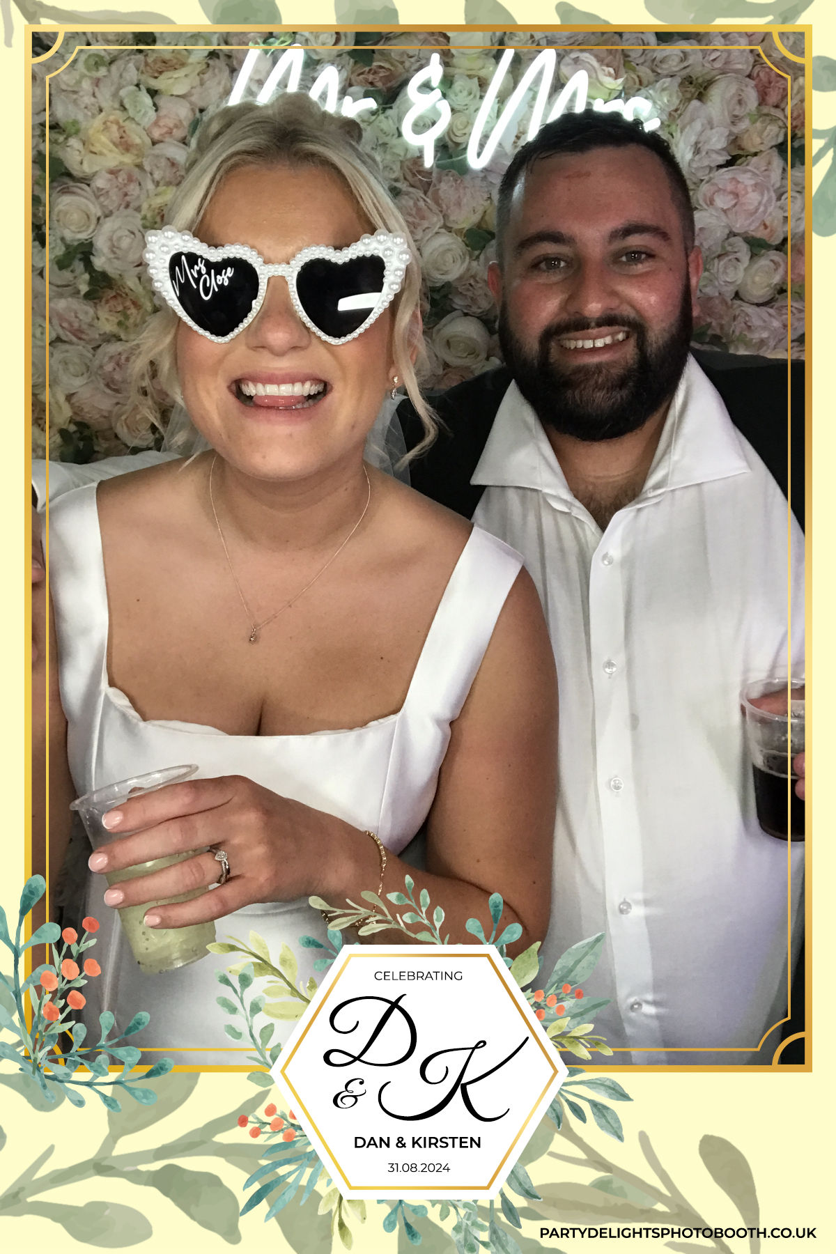 Dan and Kirsten's Wedding | View more photos from the event at gallery.partydelightsphotobooth.co.uk/u/PartyDelightsPhotoBooth/Dan-and-Kirstens-Wedding