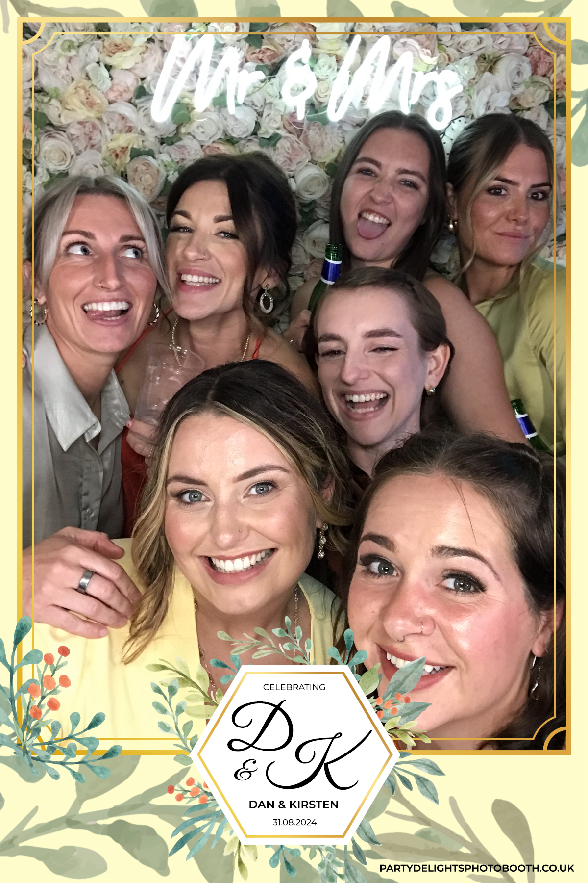 Dan and Kirsten's Wedding | View more photos from the event at gallery.partydelightsphotobooth.co.uk/u/PartyDelightsPhotoBooth/Dan-and-Kirstens-Wedding
