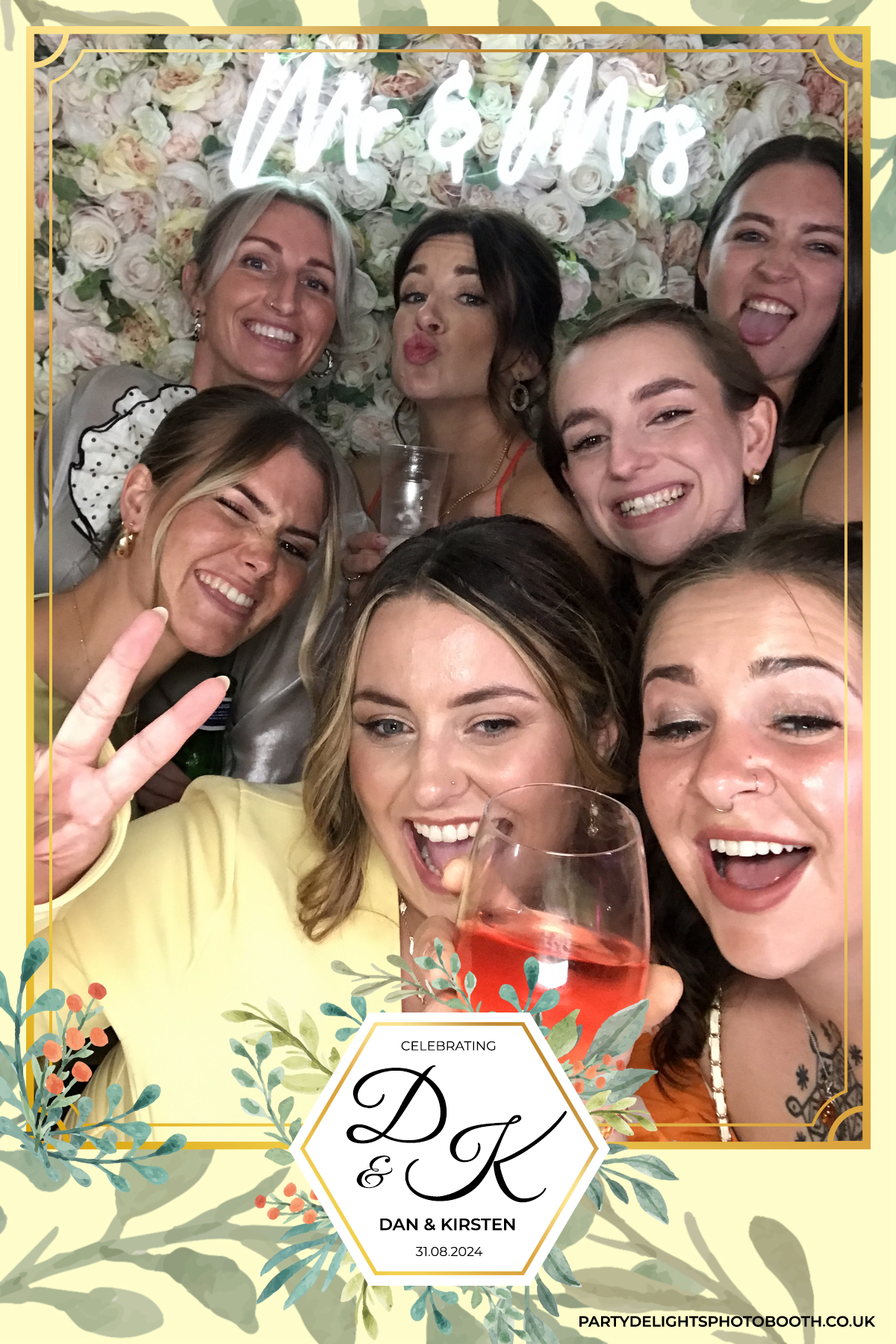 Dan and Kirsten's Wedding | View more photos from the event at gallery.partydelightsphotobooth.co.uk/u/PartyDelightsPhotoBooth/Dan-and-Kirstens-Wedding