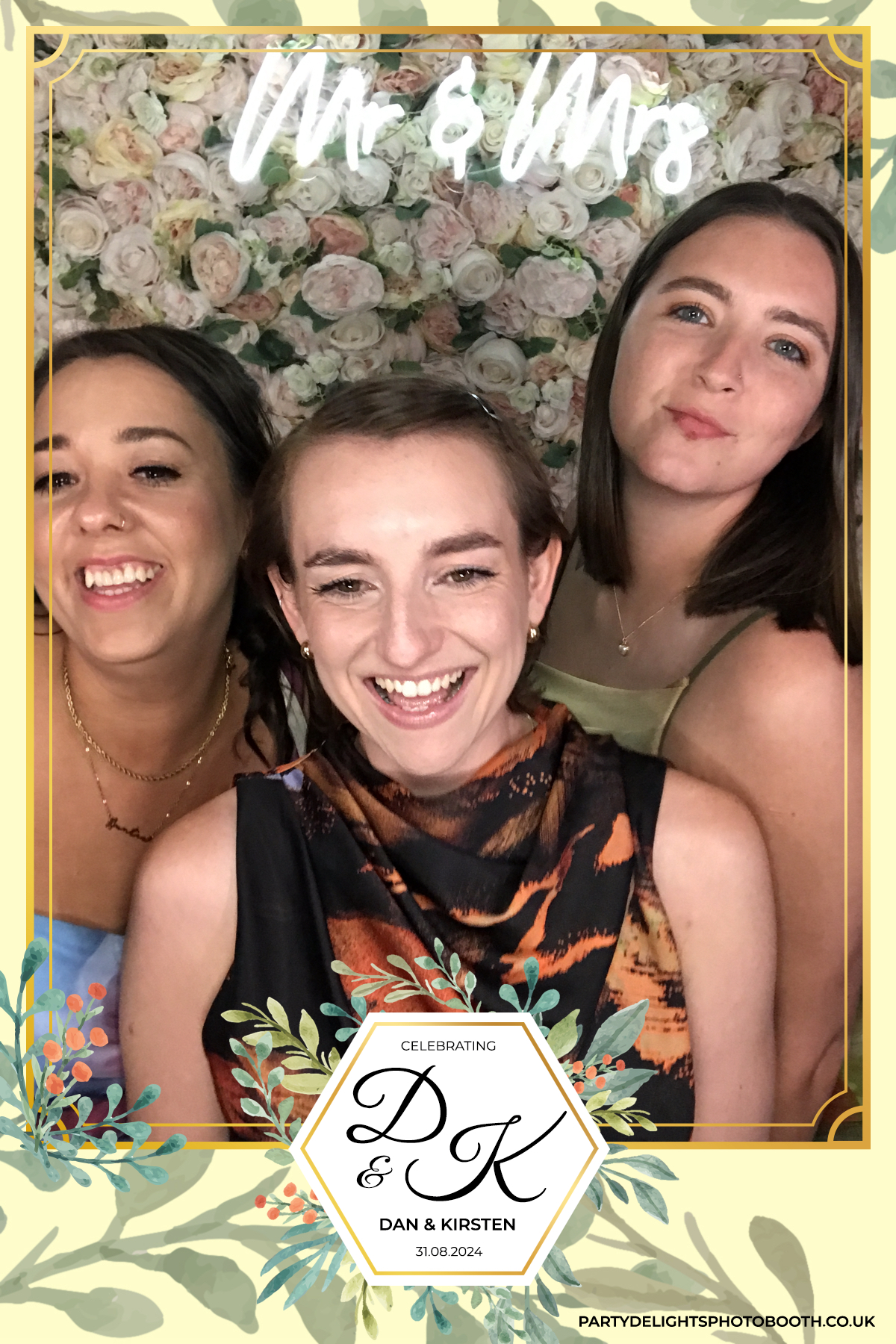 Dan and Kirsten's Wedding | View more photos from the event at gallery.partydelightsphotobooth.co.uk/u/PartyDelightsPhotoBooth/Dan-and-Kirstens-Wedding