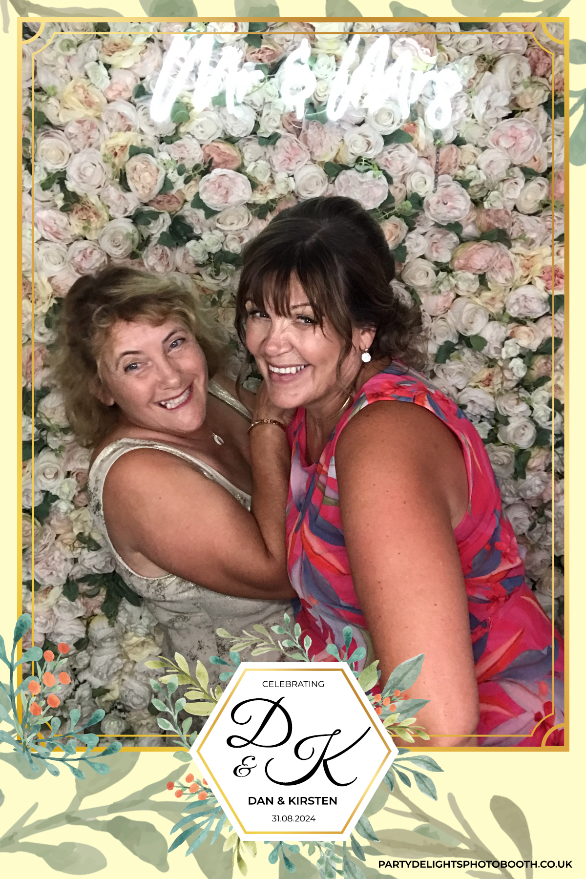 Dan and Kirsten's Wedding | View more photos from the event at gallery.partydelightsphotobooth.co.uk/u/PartyDelightsPhotoBooth/Dan-and-Kirstens-Wedding
