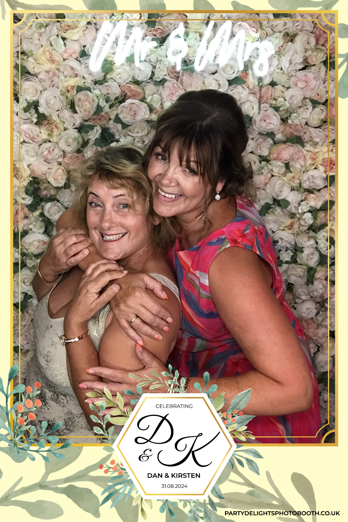 Dan and Kirsten's Wedding | View more photos from the event at gallery.partydelightsphotobooth.co.uk/u/PartyDelightsPhotoBooth/Dan-and-Kirstens-Wedding